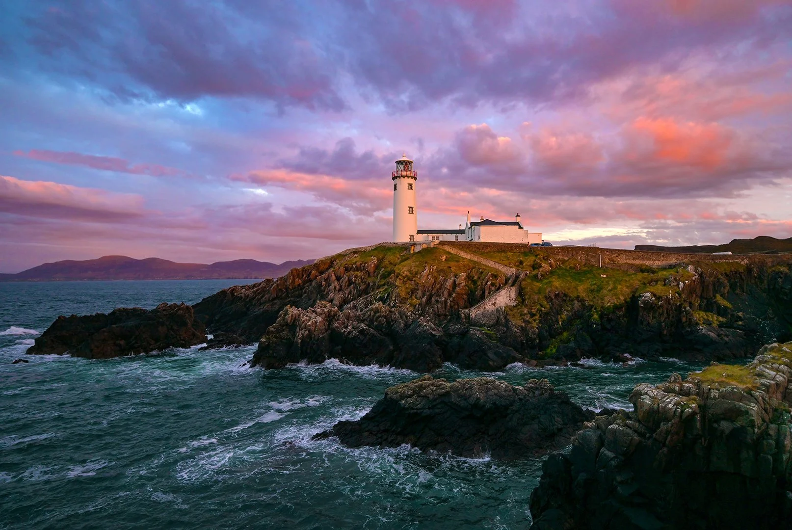 Ligthouse1b.jpg