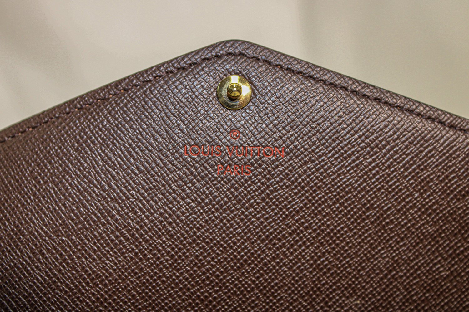 Louis Vuitton Monogram Canvas Checkbook Cover (SHF-cgwZlT) – LuxeDH