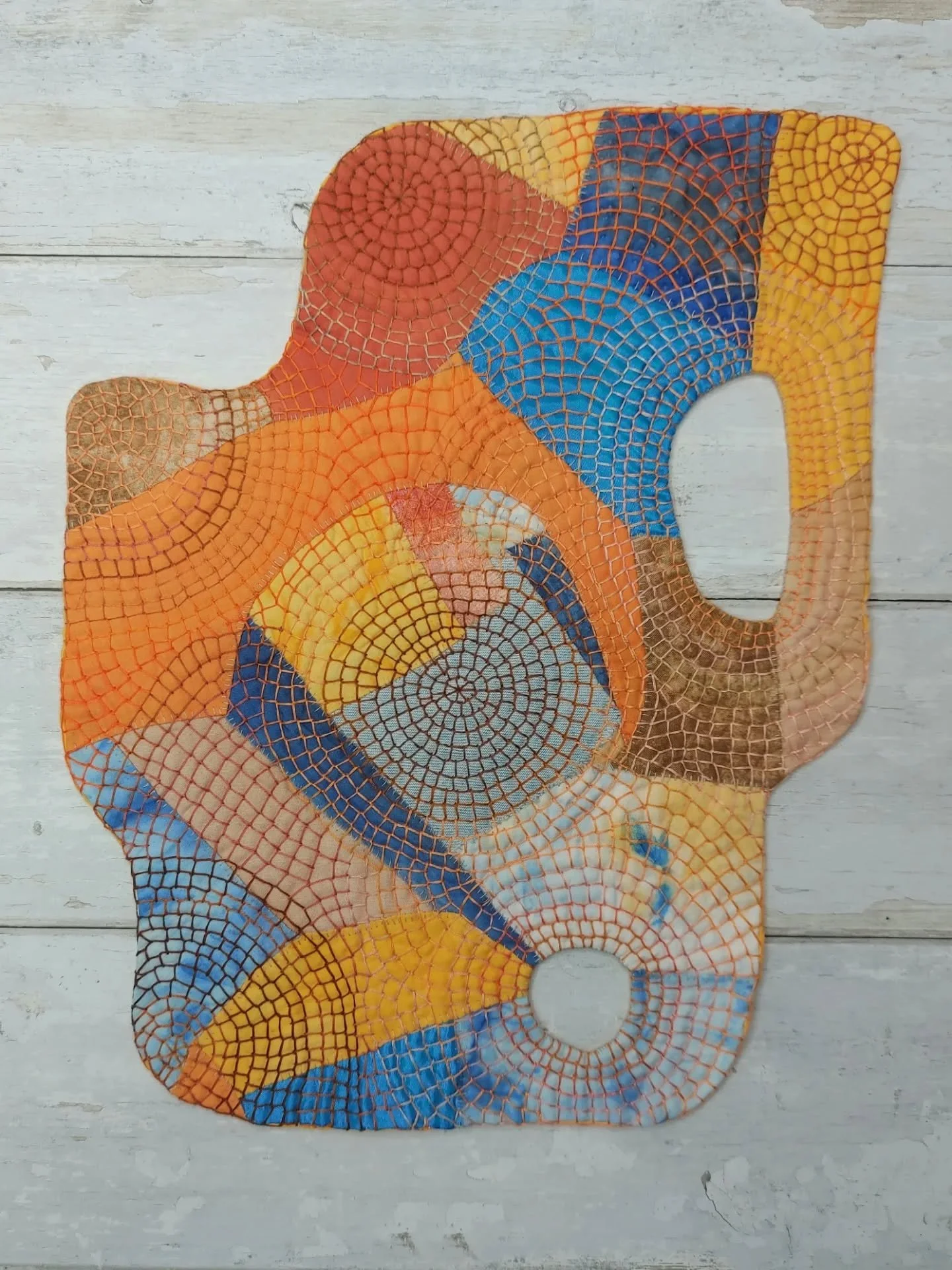 Just because...#scrapbusting
.
.
.
#smallartquilt #miniquilt #blanketstitch #enjoytheprocess