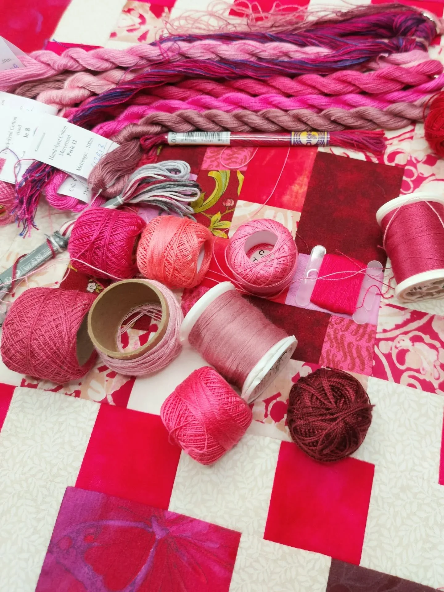 Too many choices. Swipe ➡️ to see what I have gone for so far.
.
.
.
#scrapbusting #slowstitching #patchwork