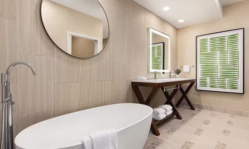 sbazd-presidential-suite-resort-view-bathrooms-01.jpg