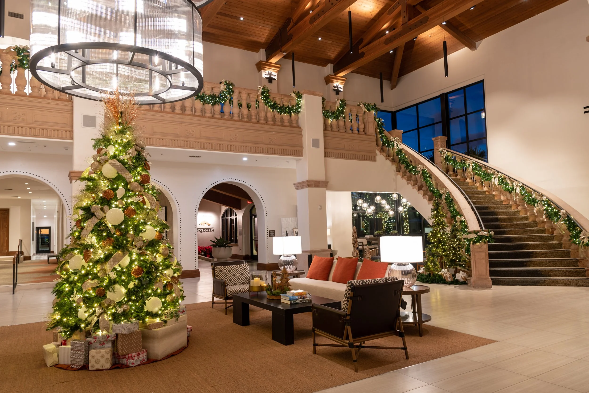 Christmas Decor-5.jpg
