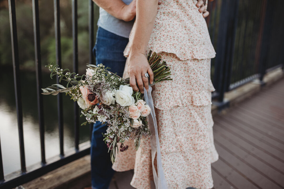 Does anyone else miss spring? Just me? ​​​​​​​​
We have gotten a lot of requests from brides who don't want the full wedding experience but want to carry an artistic bouquet for their downsized big day! ​​​​​​​​
We have FINALLY added single bridal bo