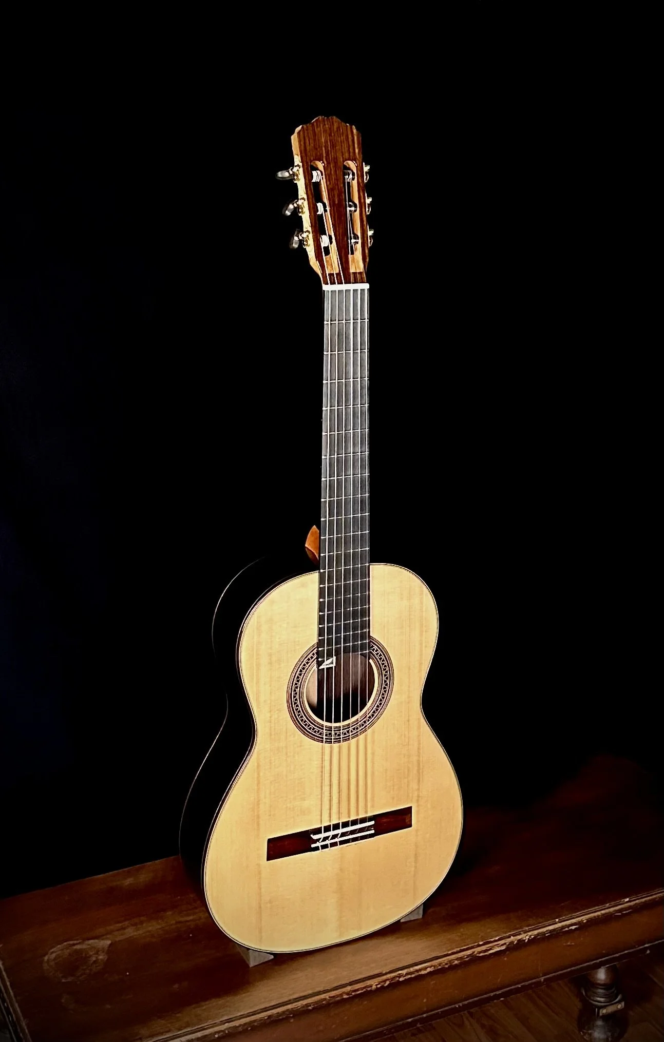 1 Guitarras Romero 2023 front.jpeg