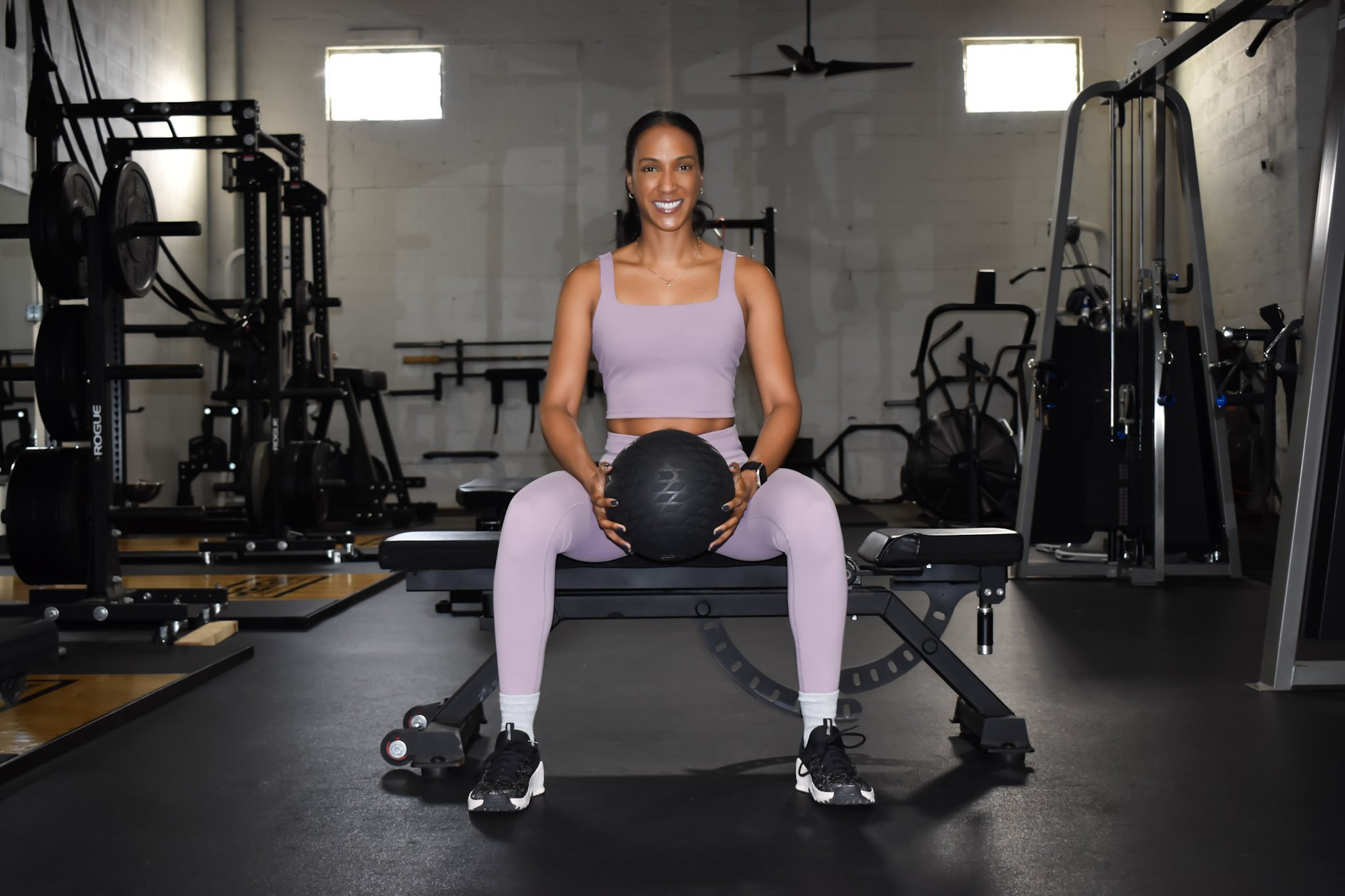 Why Strong Moms Prioritize Core Recovery Before Heavy Weights