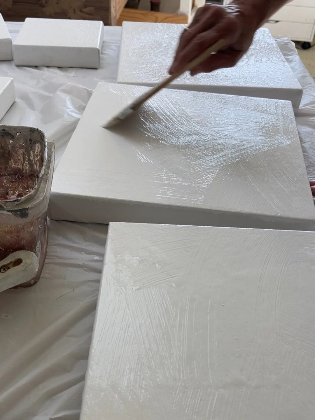 Lots happening in the studio again as I get back into the swing of things. From weeding the garden and preparing canvas for commissions to getting the next set of lessons ready for the Studio Circle, there&rsquo;s never a dull moment here! 

Lots com