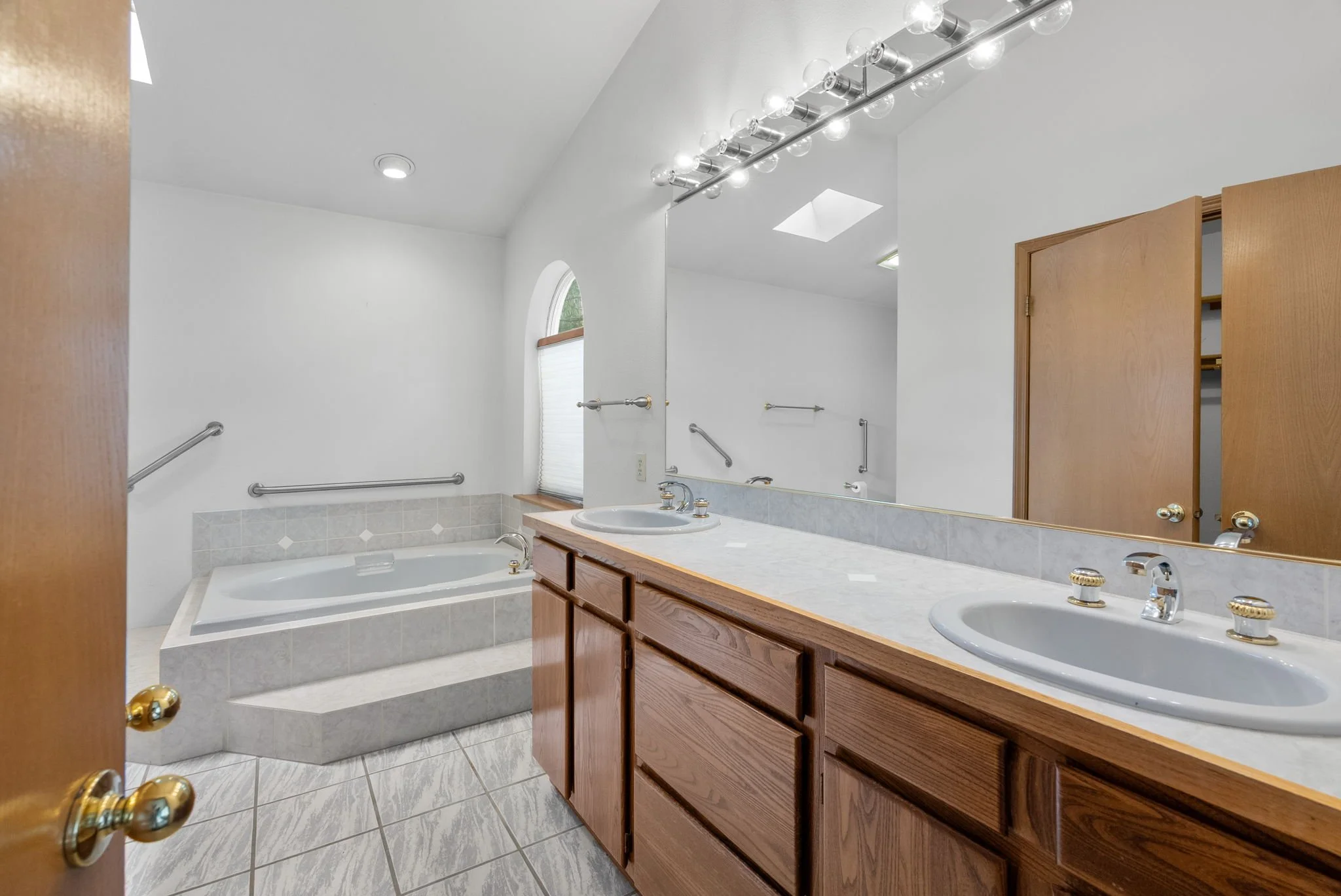 23-web-or-mls-DSC00887.jpg