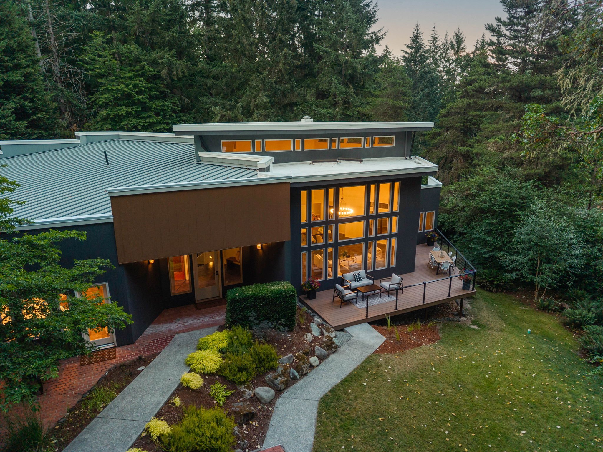 12-web-or-mls-DJI_20260624211249_0515_D-Edit.jpg