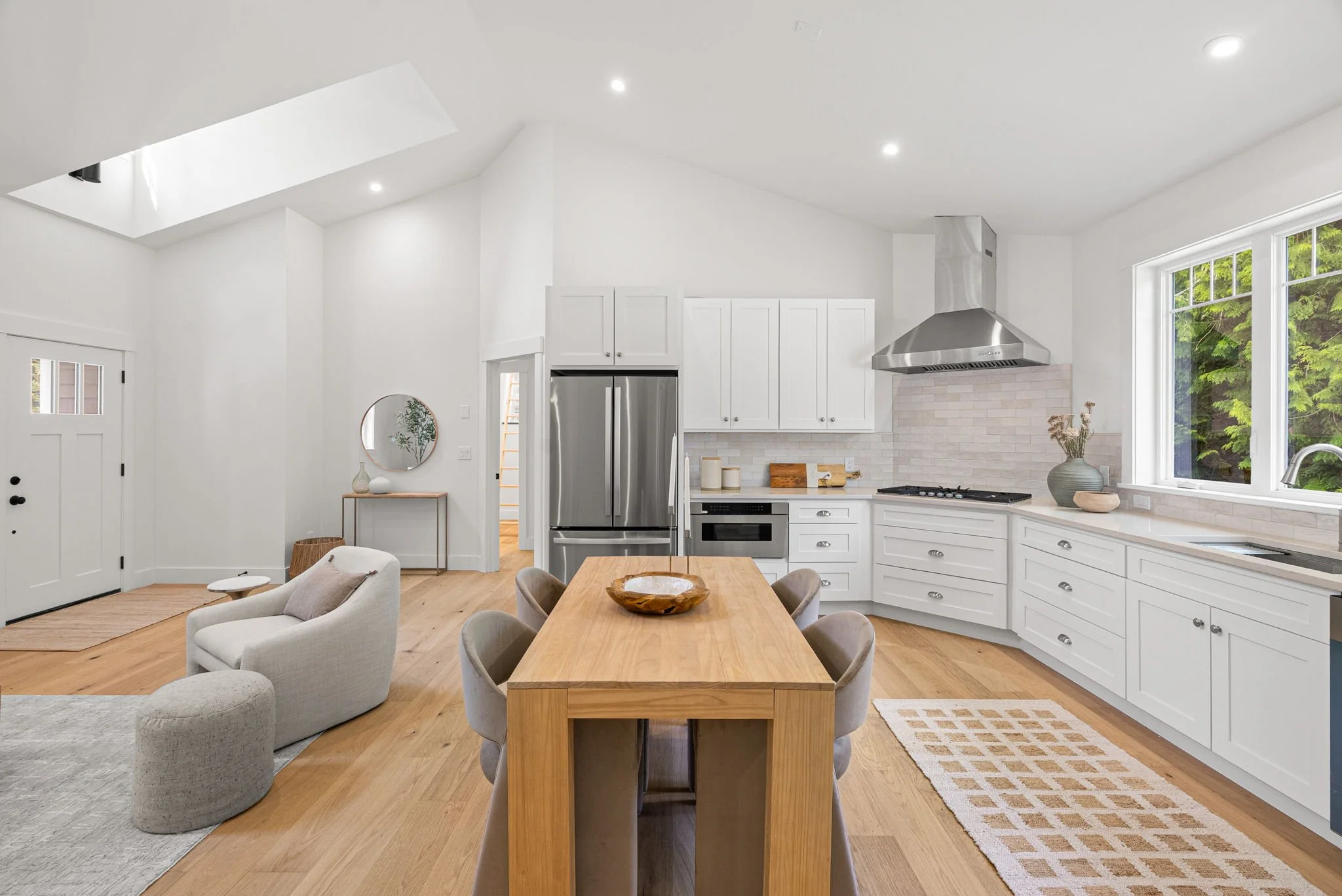 Copy of 20-web-or-mls-DSC09034.jpg