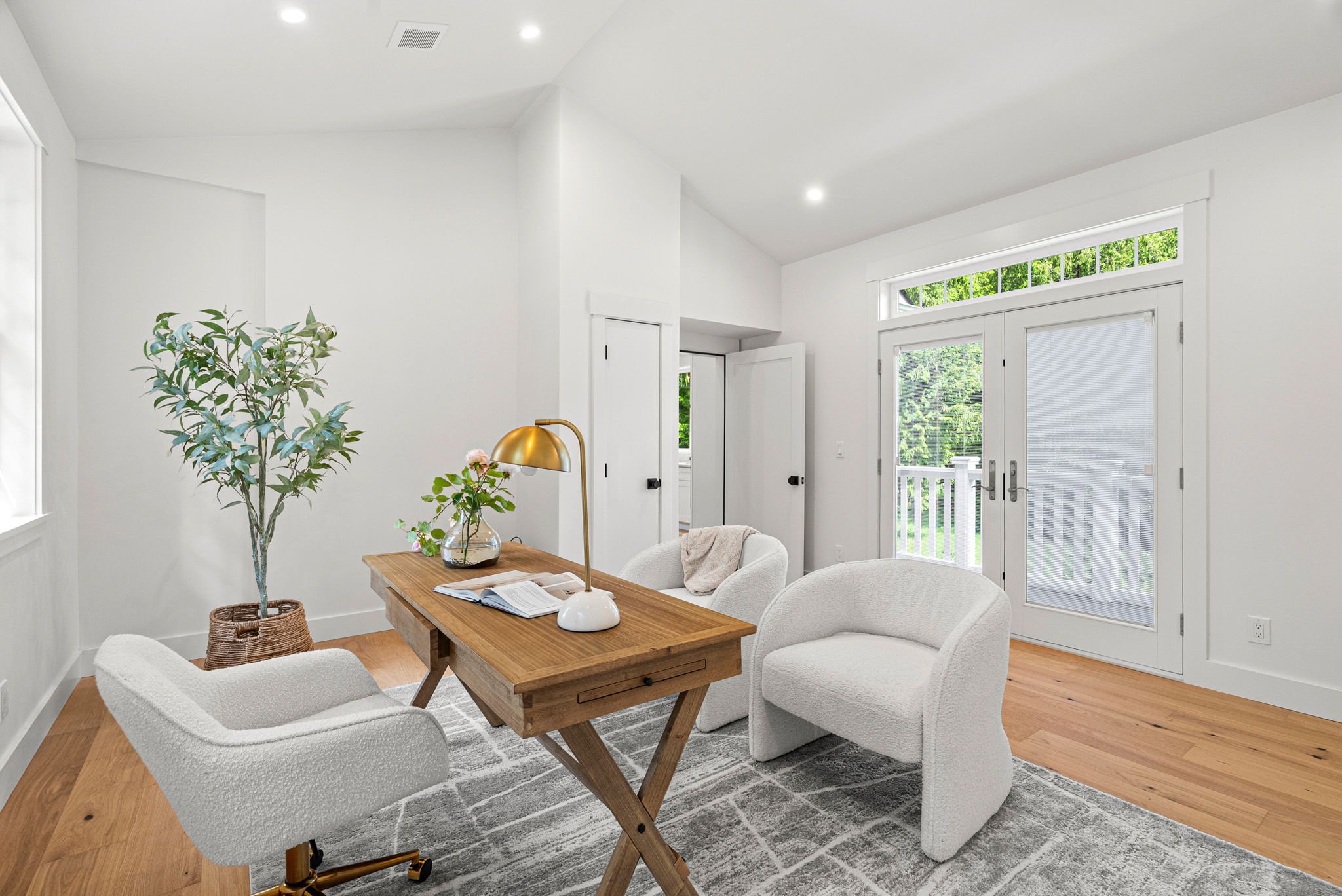 Copy of 24-web-or-mls-DSC09059.jpg