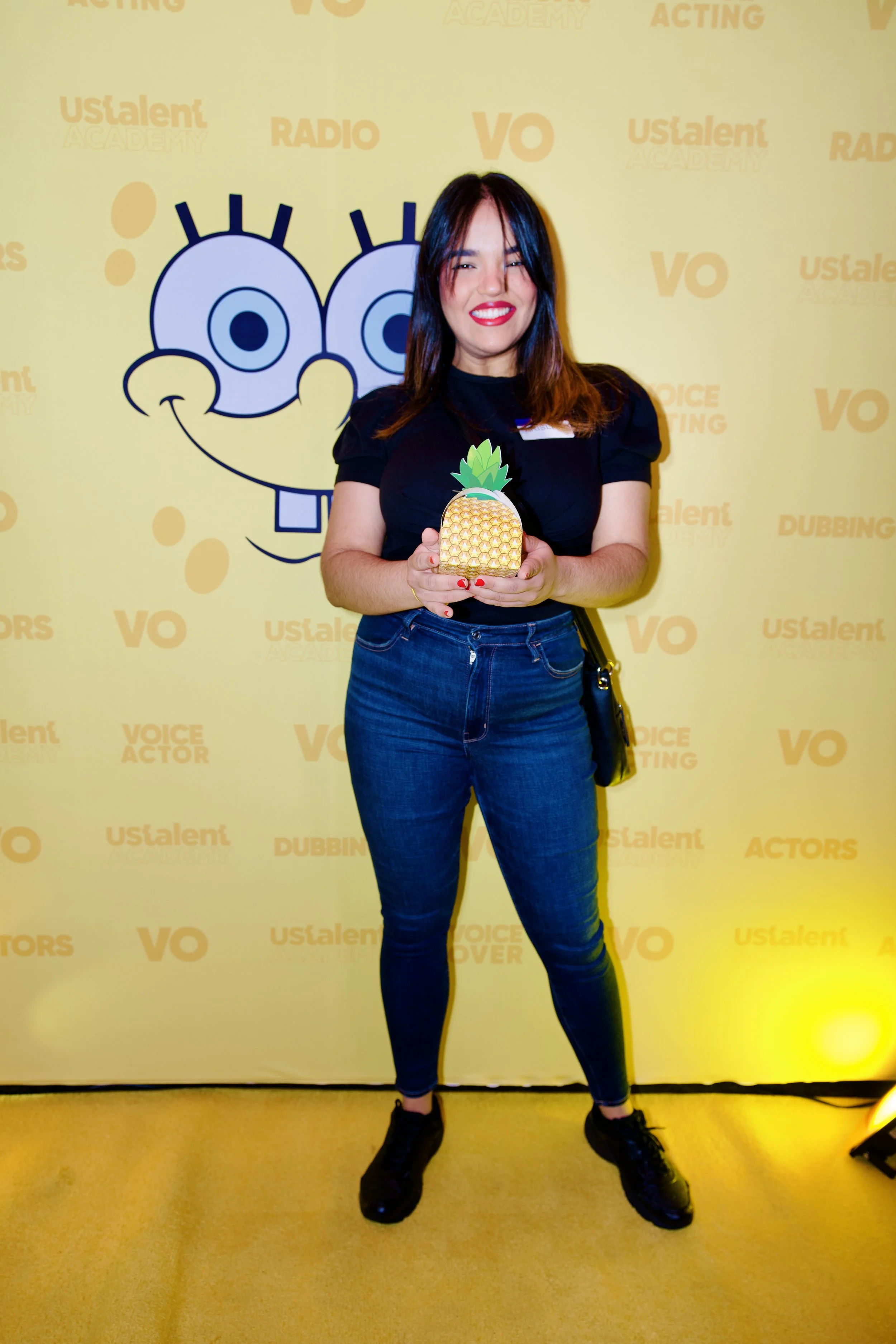 ustalent.us-talent-ustalentacademy-academy-actors-radio-vo-luiscarreno-luis-carreno-vozdebobesponja-ny-voice-acting-new-york-bob-esponja-sponge-voiceover-voiceacting-doblaje-ustalent-academy-nyc-ny-actors-actress-016.jpg
