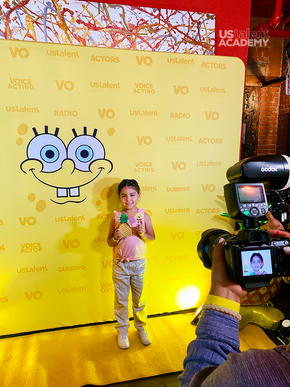 ustalent.us-talent-ustalentacademy-academy-actors-radio-vo-luiscarreno-luis-carreno-vozdebobesponja-ny-voice-acting-new-york-bob-esponja-sponge-voiceover-voiceacting-doblaje-ustalent-academy-nyc-ny-actors-actress-14.png