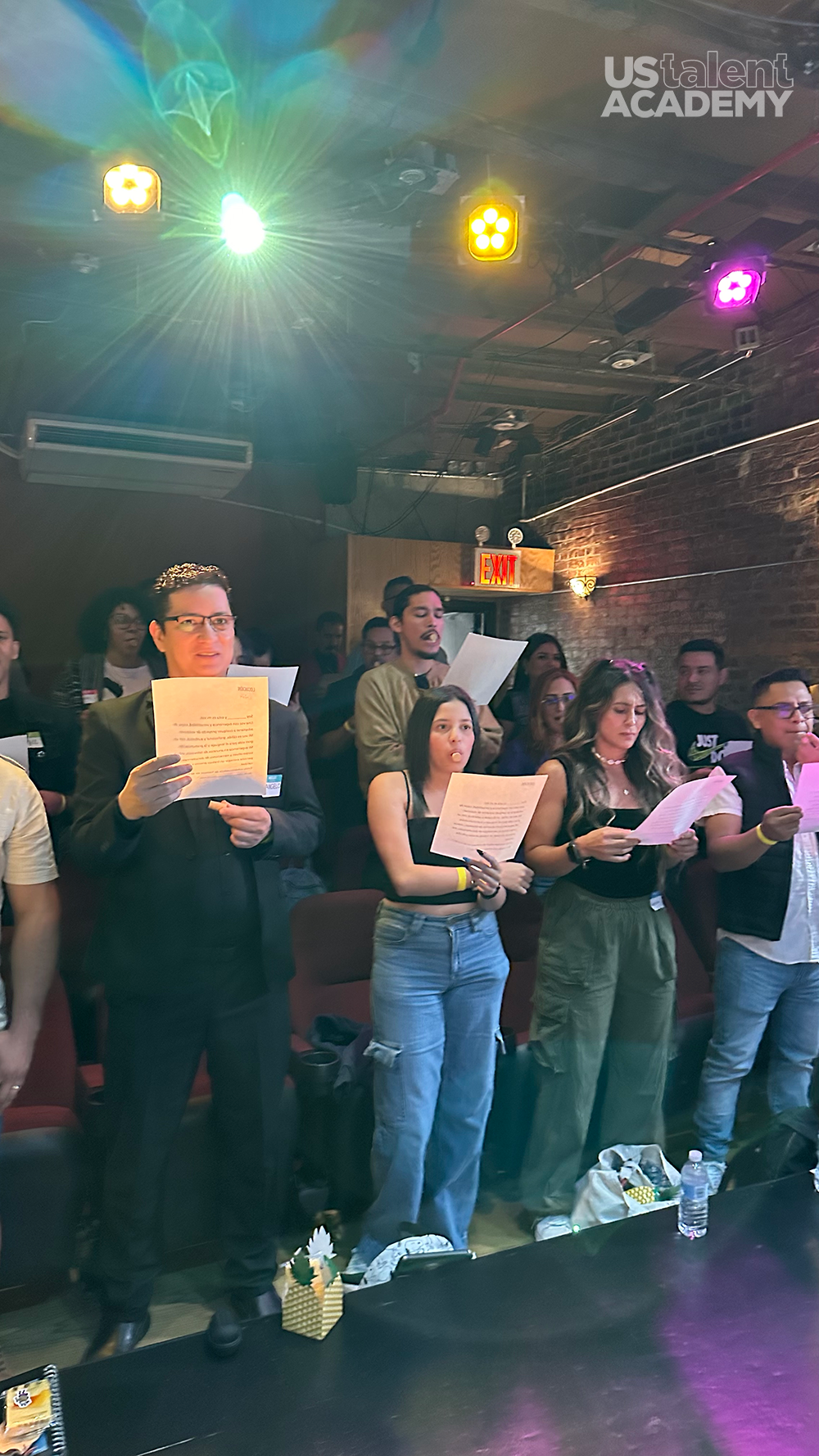 ustalent.us-talent-ustalentacademy-academy-actors-radio-vo-luiscarreno-luis-carreno-vozdebobesponja-ny-voice-acting-new-york-bob-esponja-sponge-voiceover-voiceacting-doblaje-ustalent-academy-nyc-ny-actors-actress-08.png