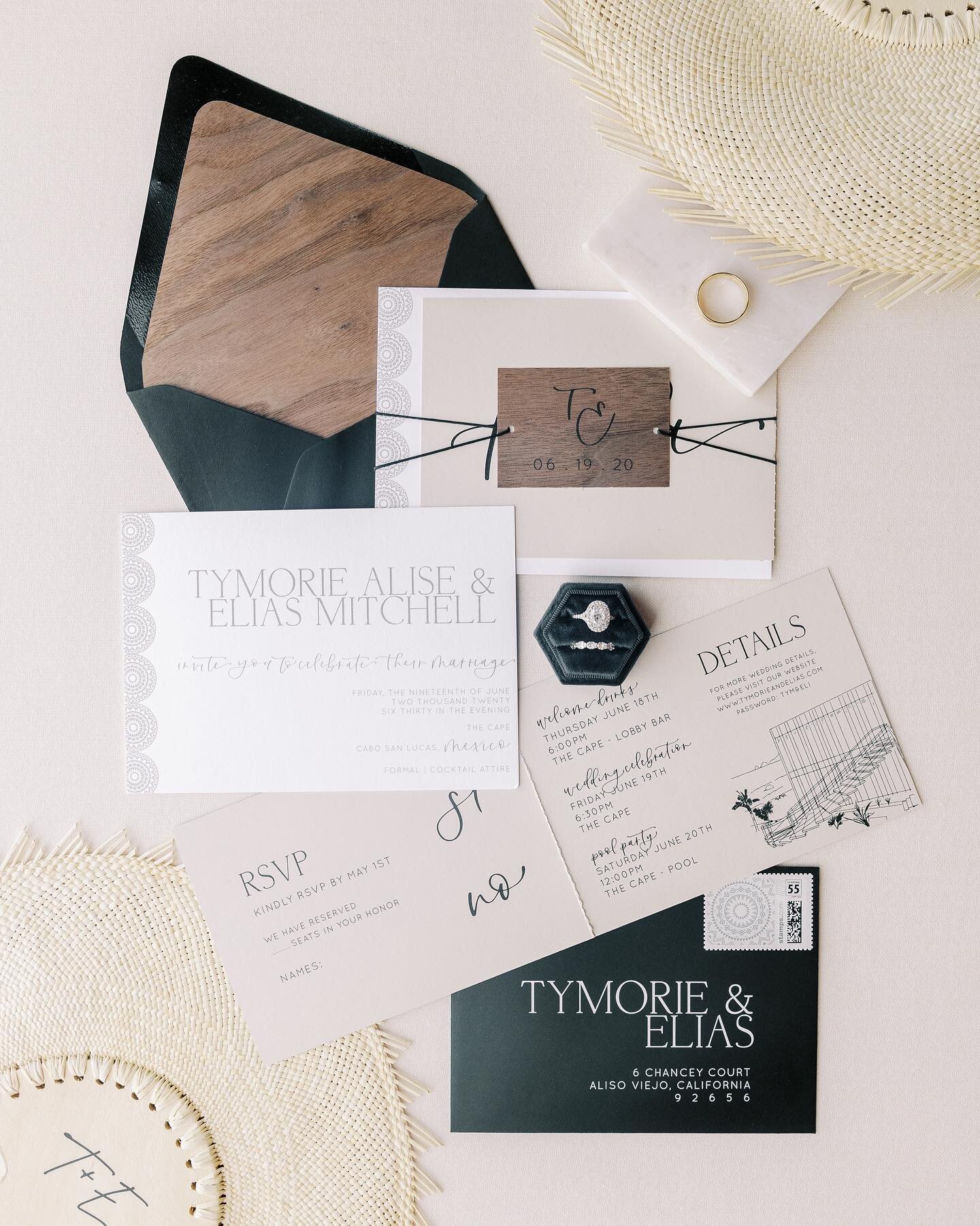 I&rsquo;m over the moon excited to finally share the magic that was Tymorie + Elias&rsquo;s wedding ✨ Today you can see all the beautiful details on the front page of @stylemepretty!! Ah! What a gorgeous day for two beautiful, amazing human beings 🖤