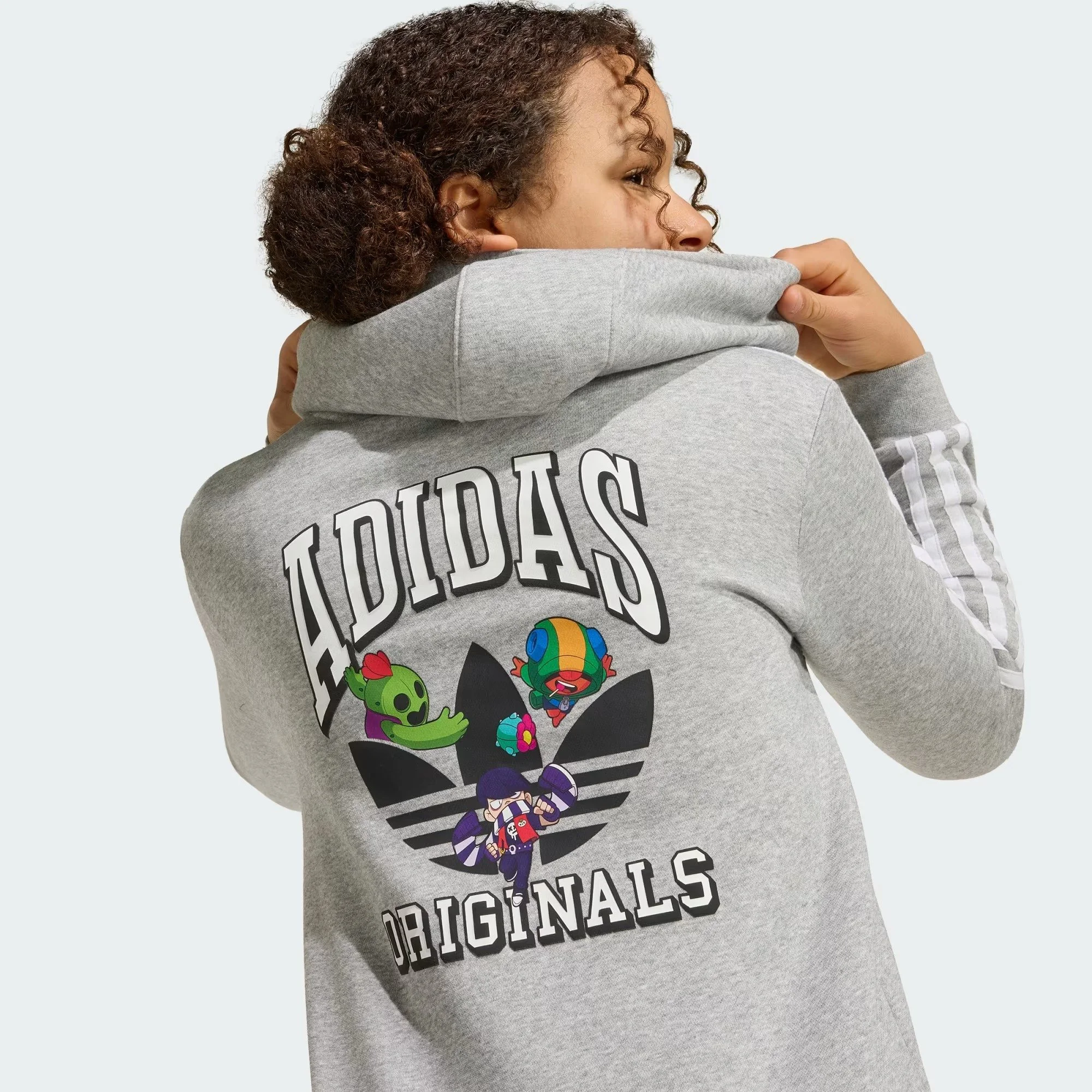 imgi_21_GRAPHIC_LOOSE_HOODIE_Grey_KW0649_41_detail.jpg