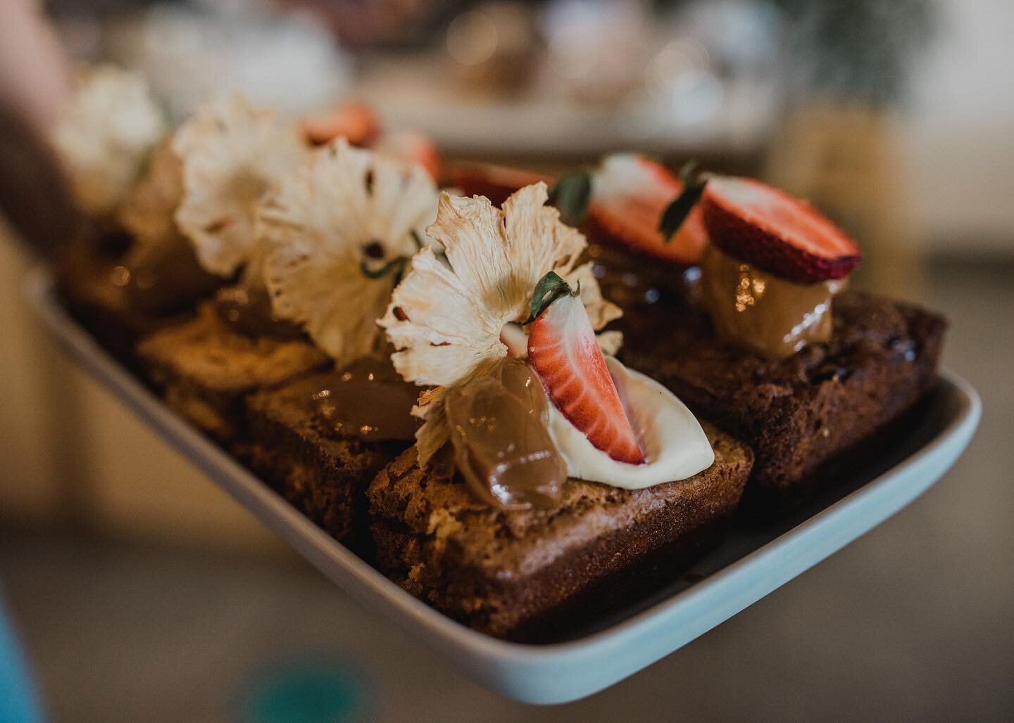 Chocolate or chocolate?? House-made treats ready for eating in or taking away 🤤&hellip; #coffscoastcafe #sawtellcafe #eatdrinkcoffscoast #sawtellcoffee