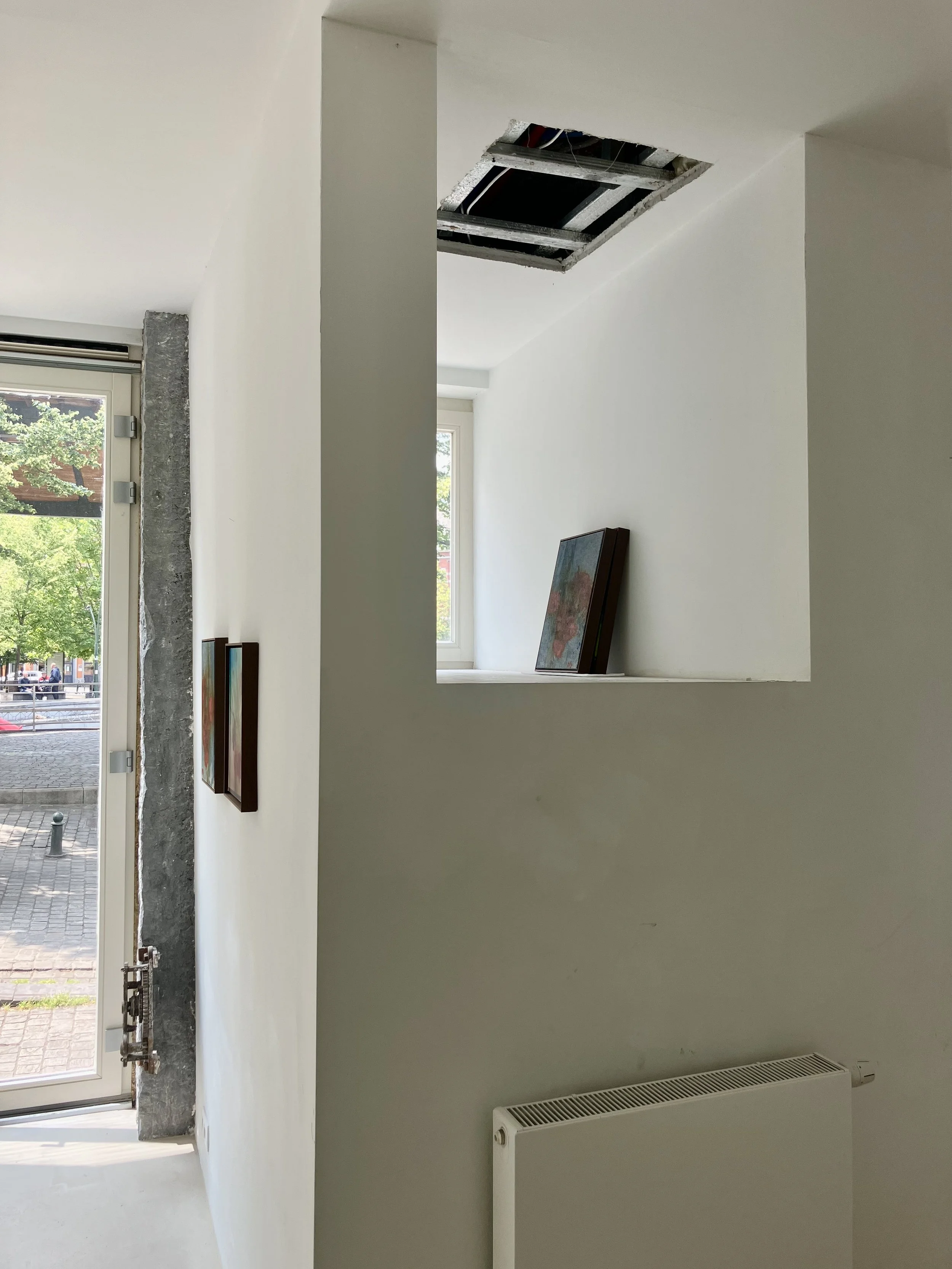 Glenn_Sanders_2025_Exhibition view MANUAL @ SUPERDEALS Brussels.jpeg