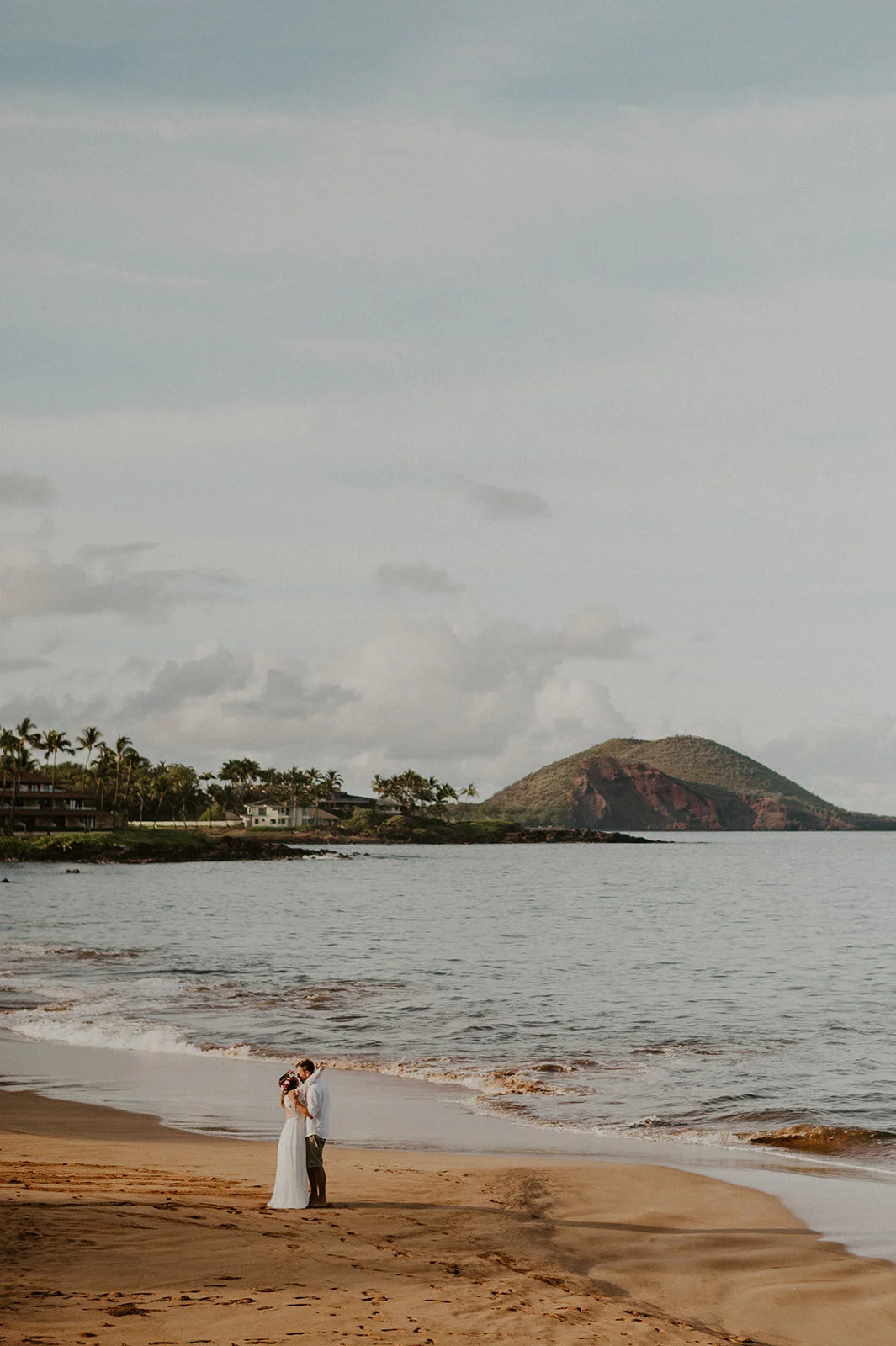 maui elopement wedding