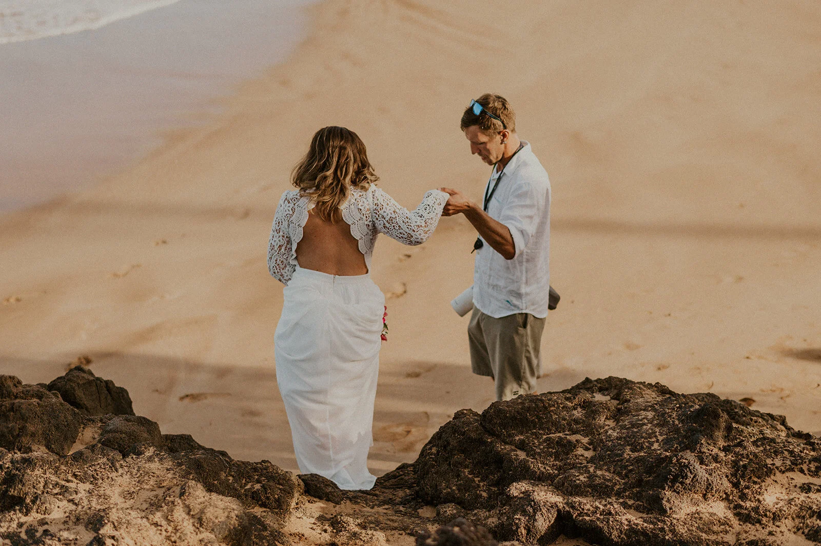 maui elopement wedding