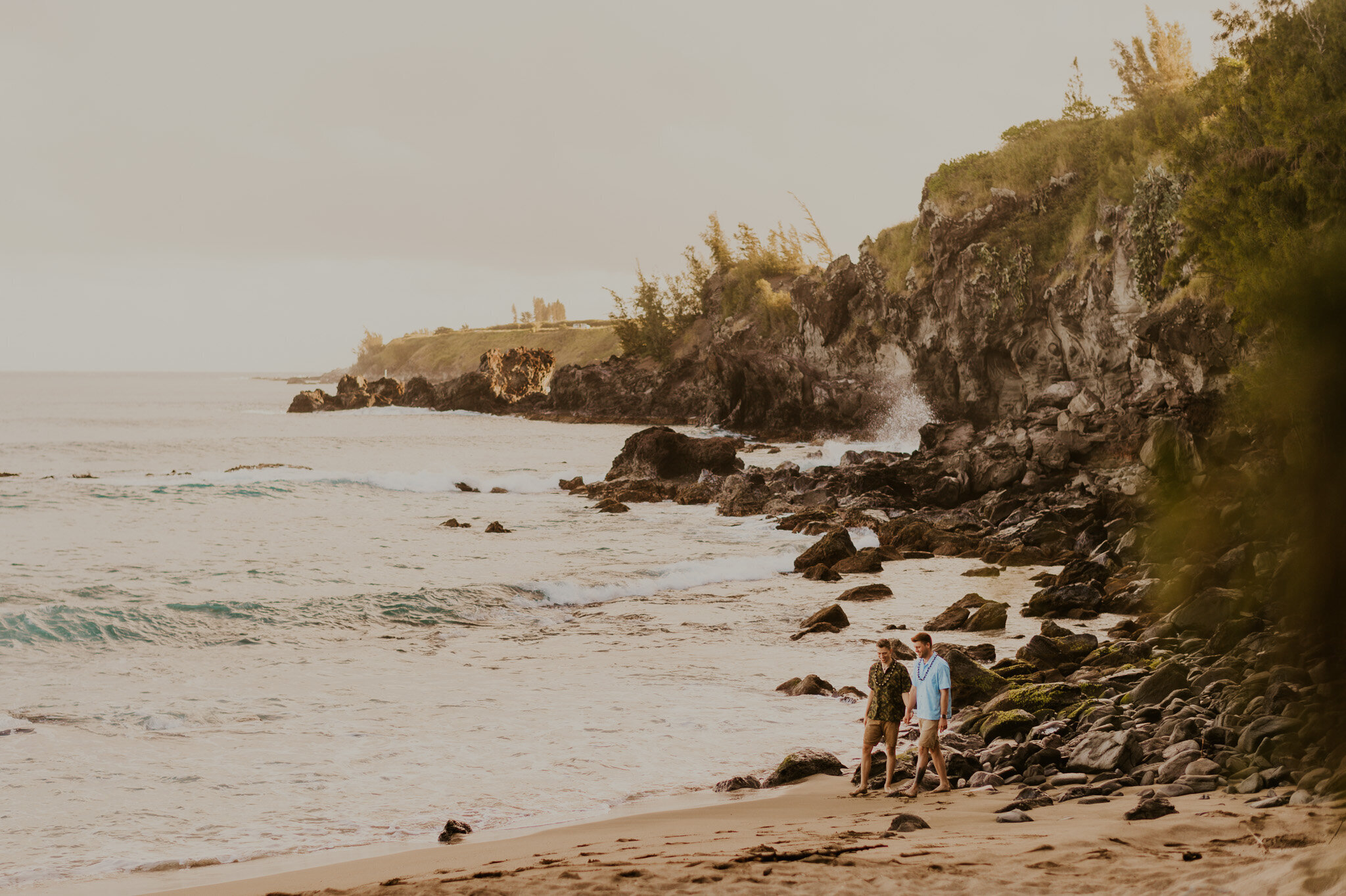 how to elope in hawaii