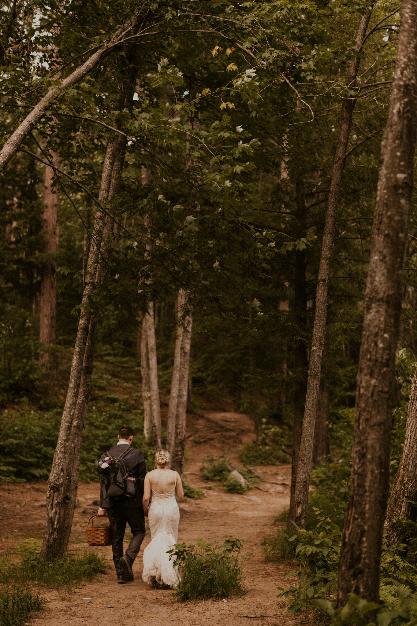 how to create your elopement timeline