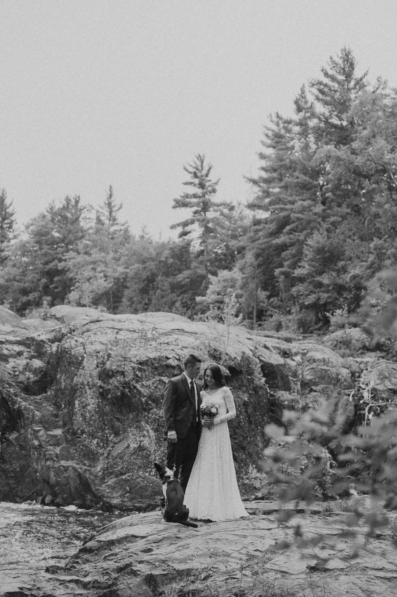 michigan upper peninsula beach elopement