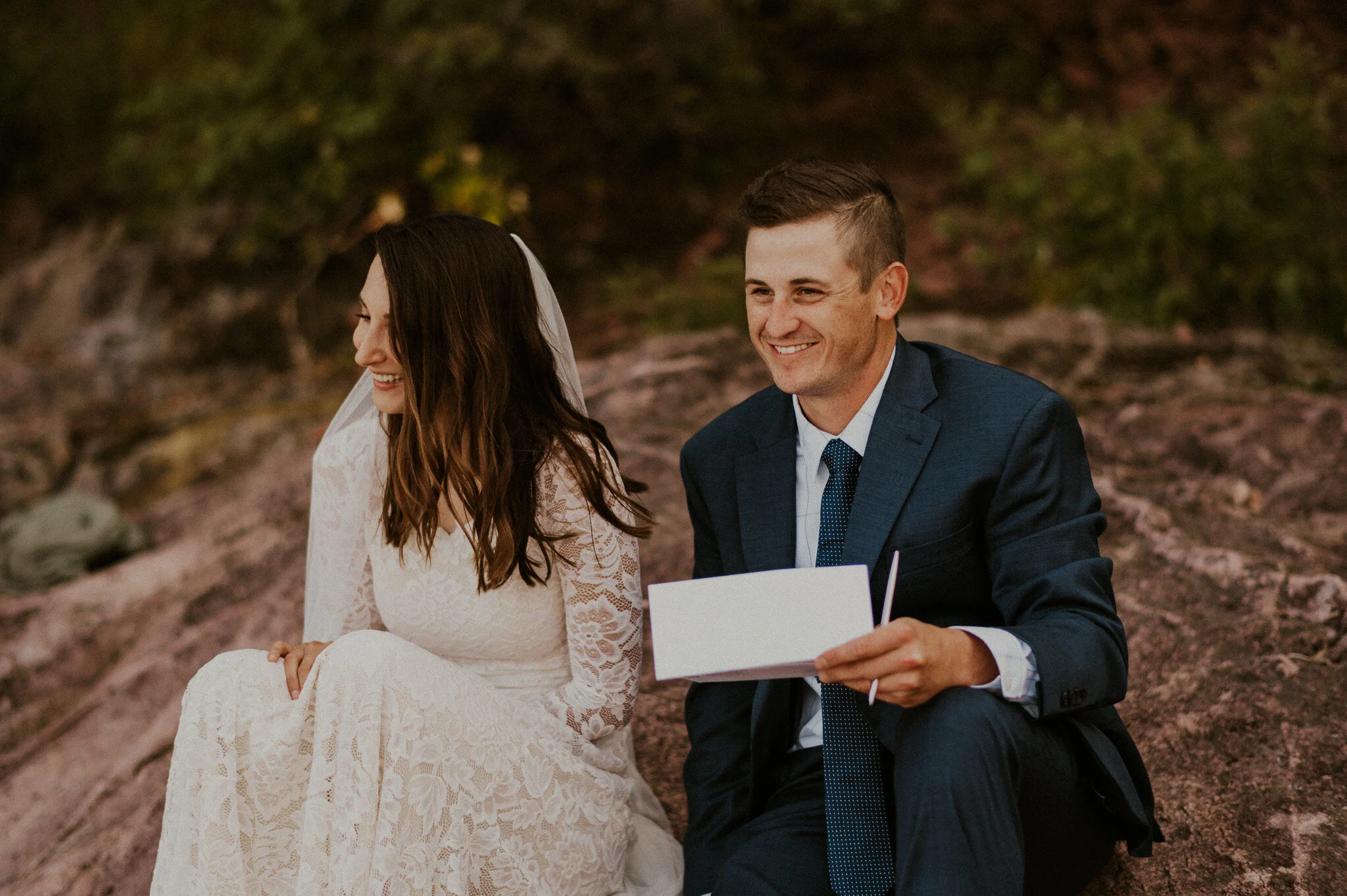 michigan upper peninsula beach elopement