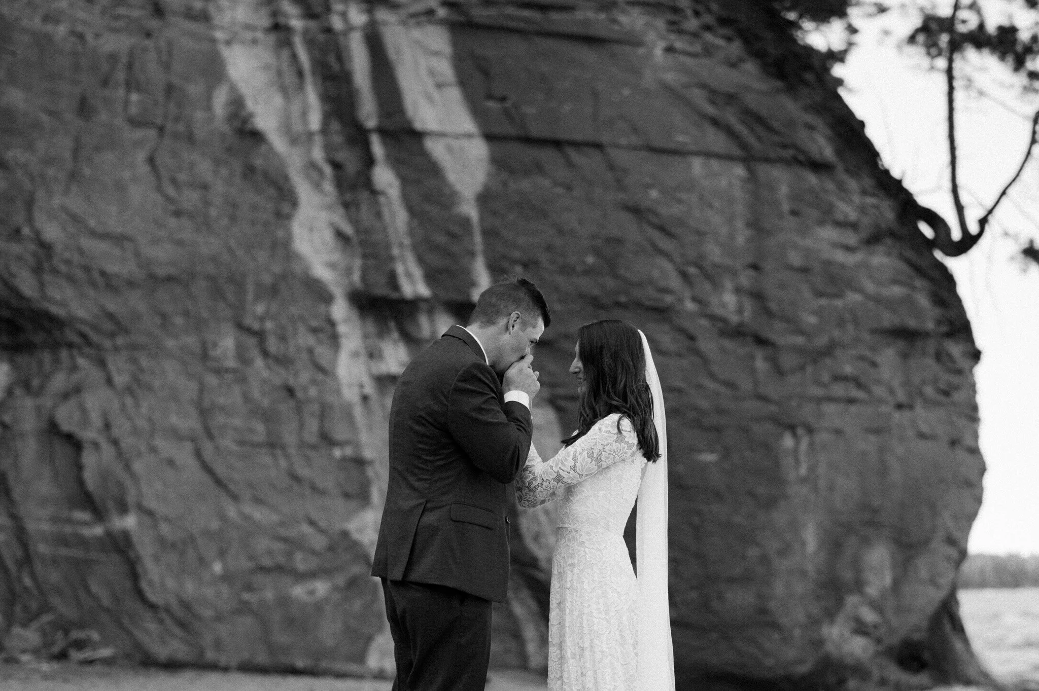 michigan upper peninsula beach elopement