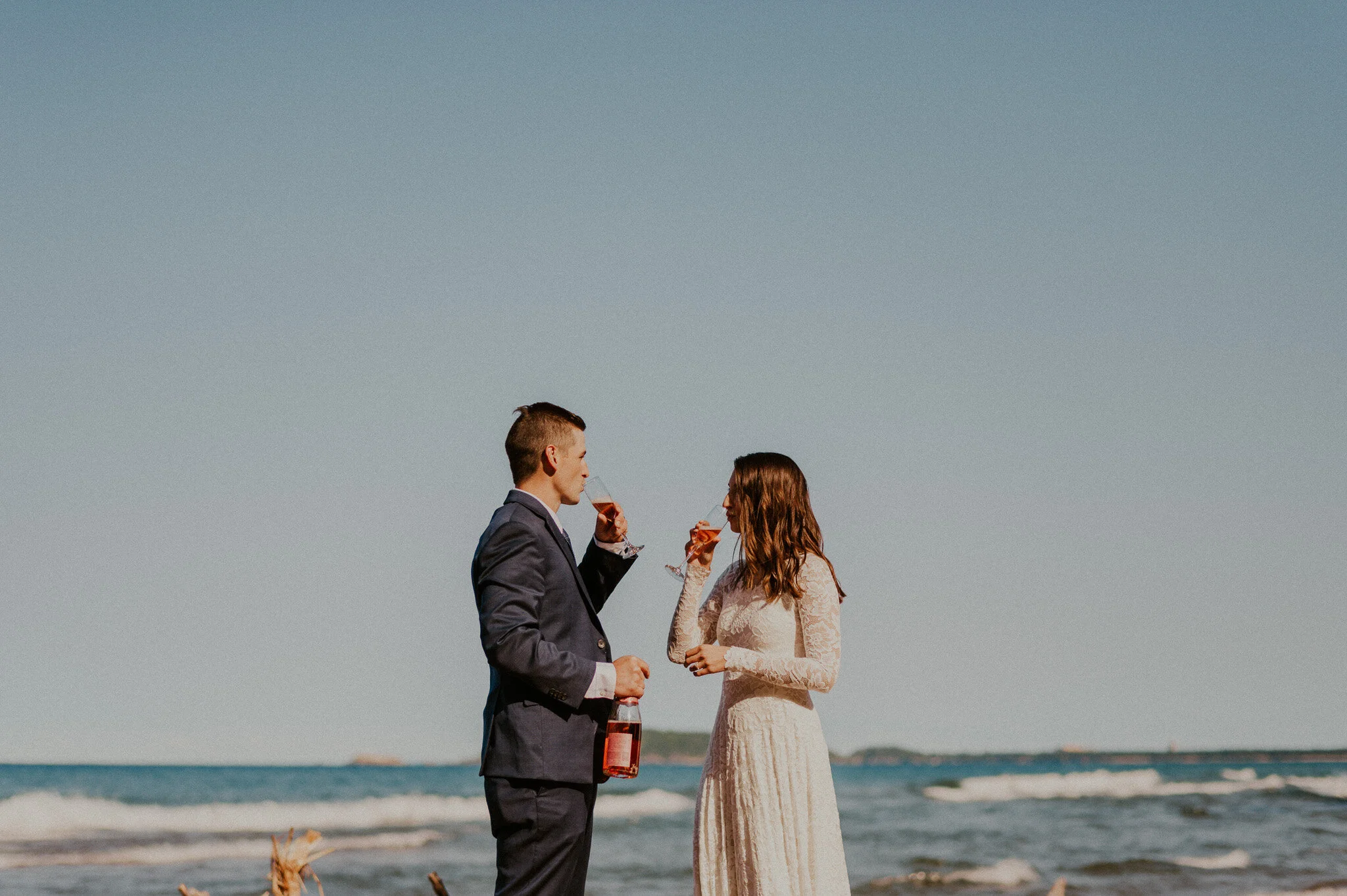 michigan upper peninsula beach elopement
