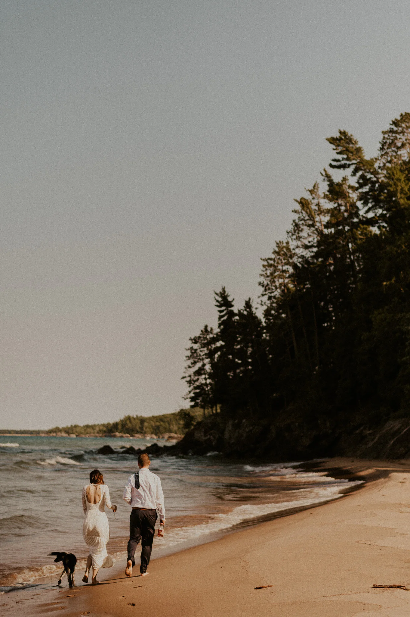 michigan upper peninsula beach elopement