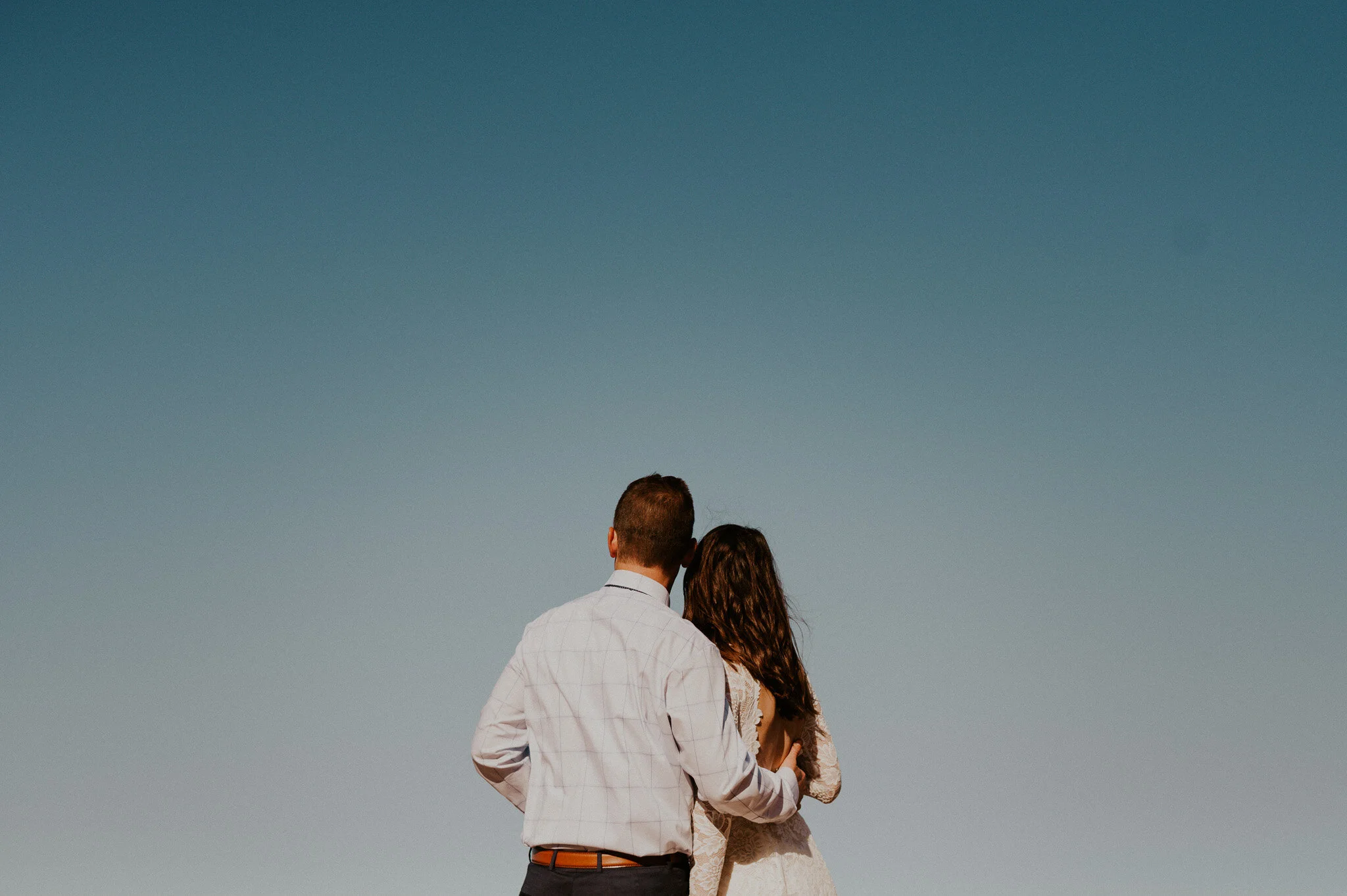 michigan upper peninsula beach elopement