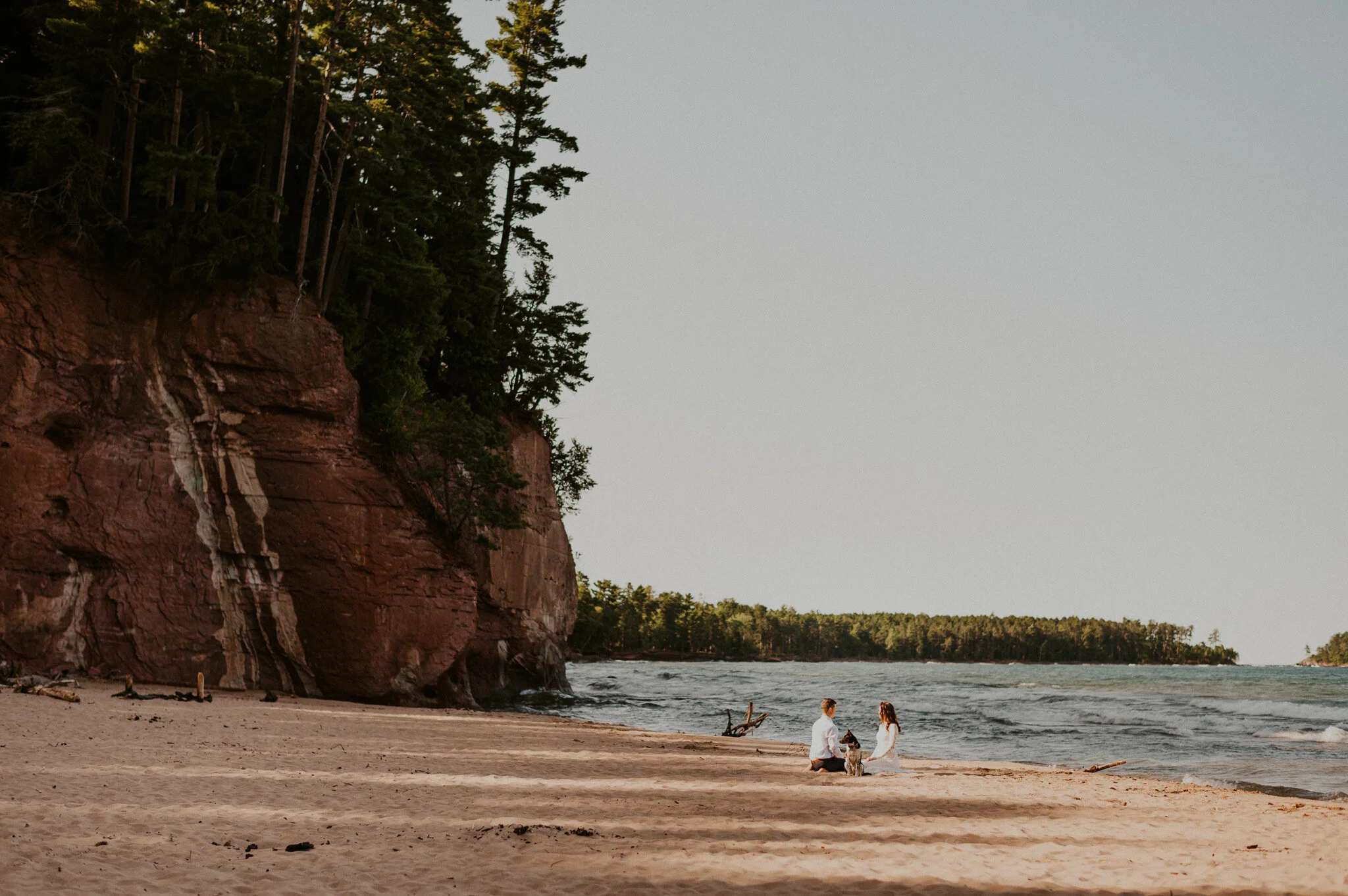 michigan upper peninsula beach elopement