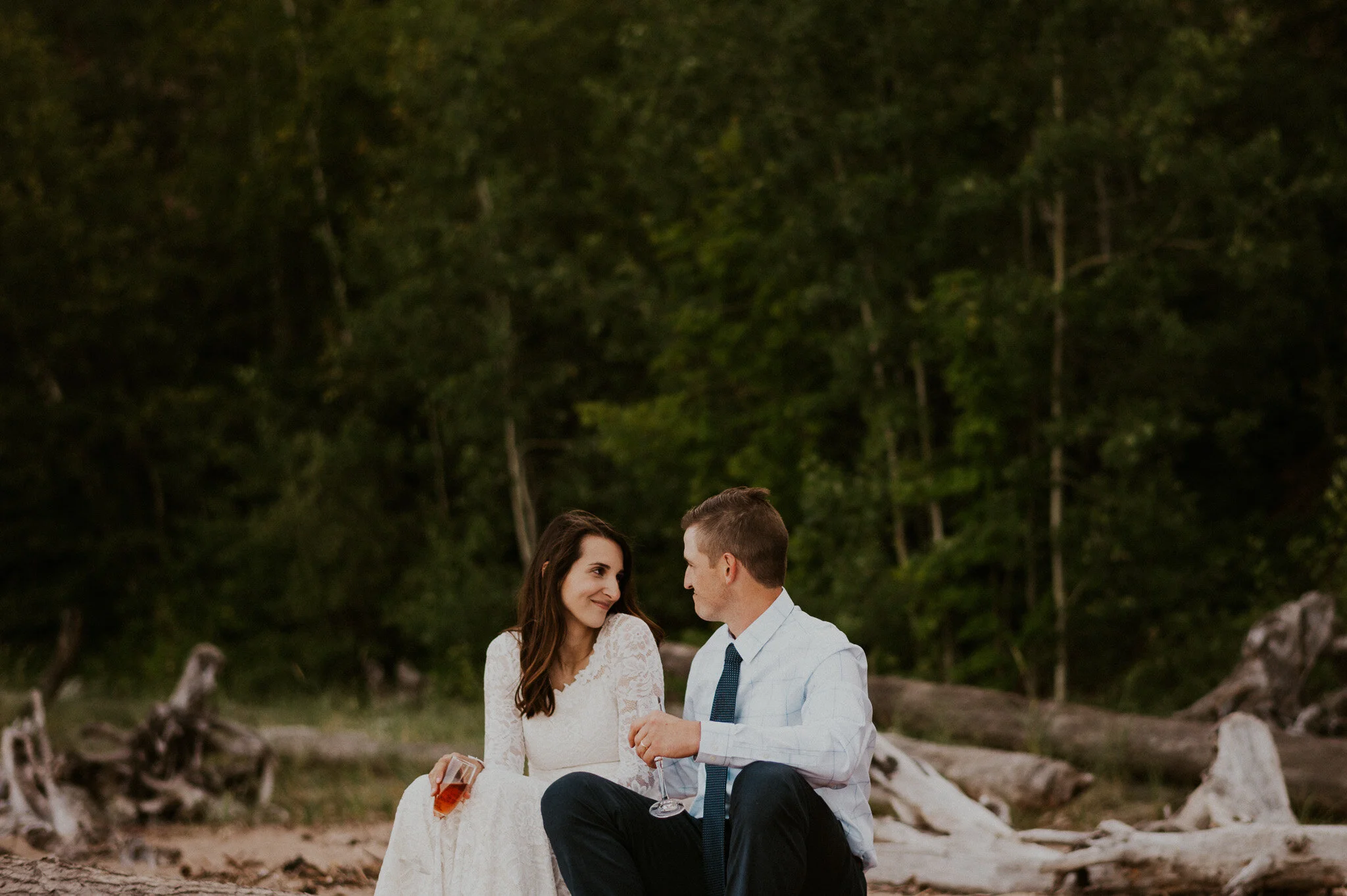 michigan upper peninsula beach elopement