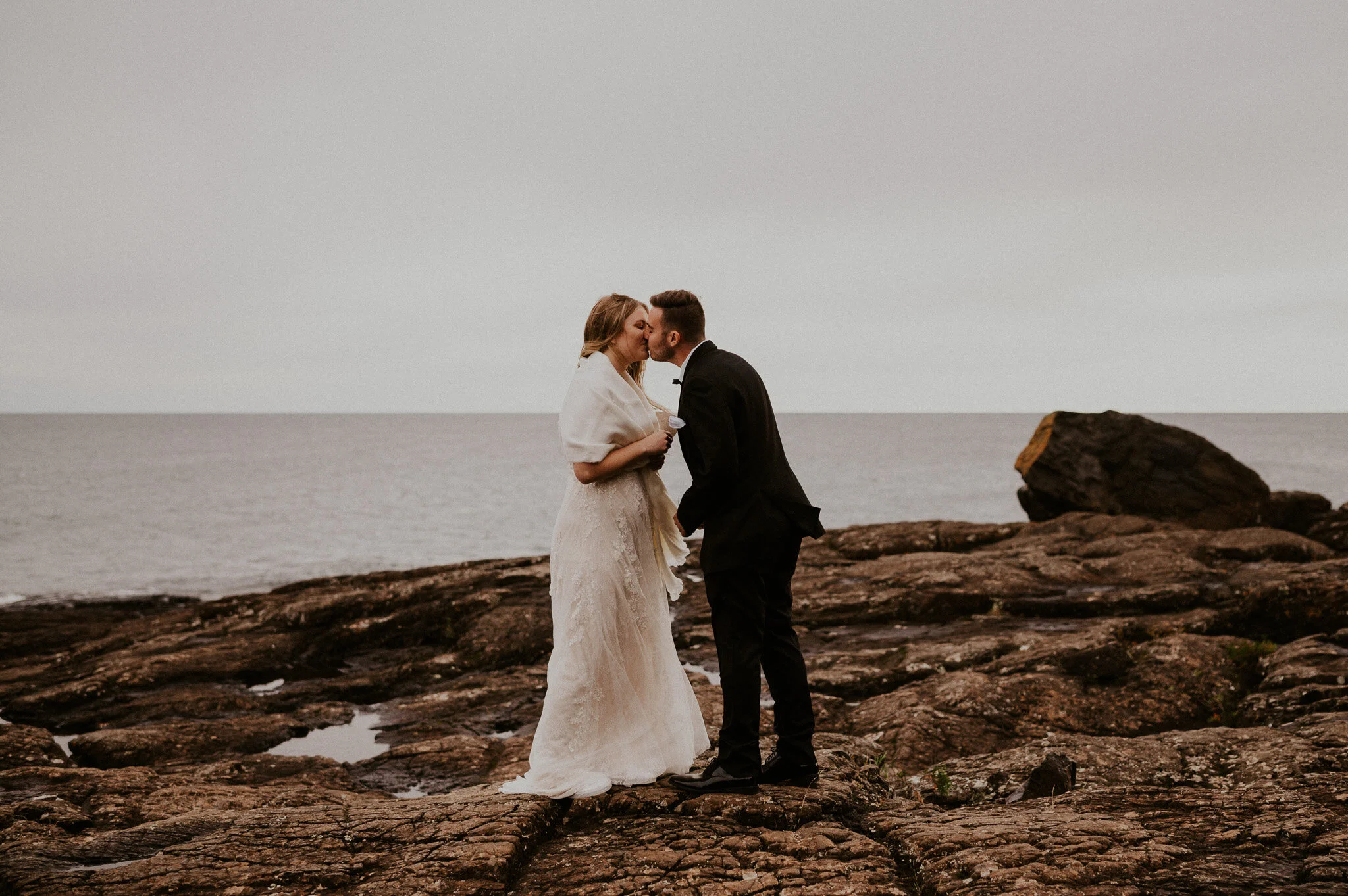 upper peninsula fall mountain elopement