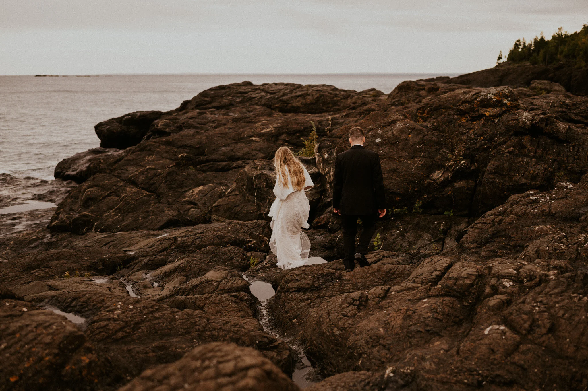 upper peninsula fall mountain elopement