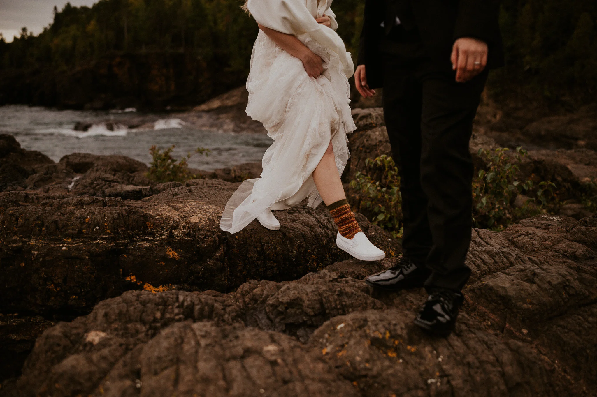 upper peninsula fall mountain elopement