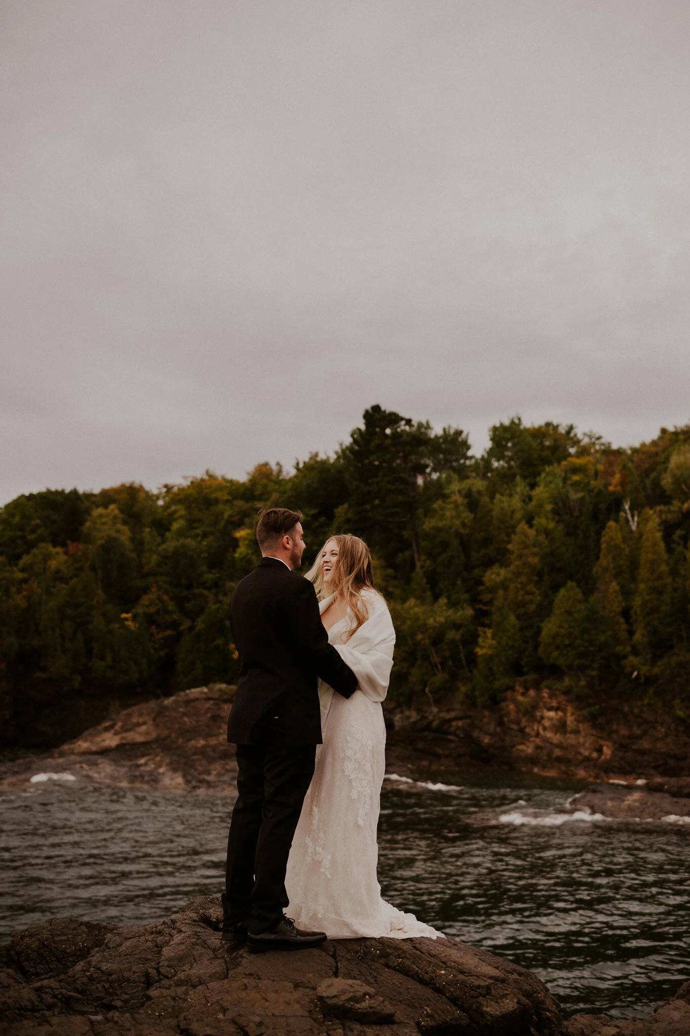 upper peninsula fall mountain elopement