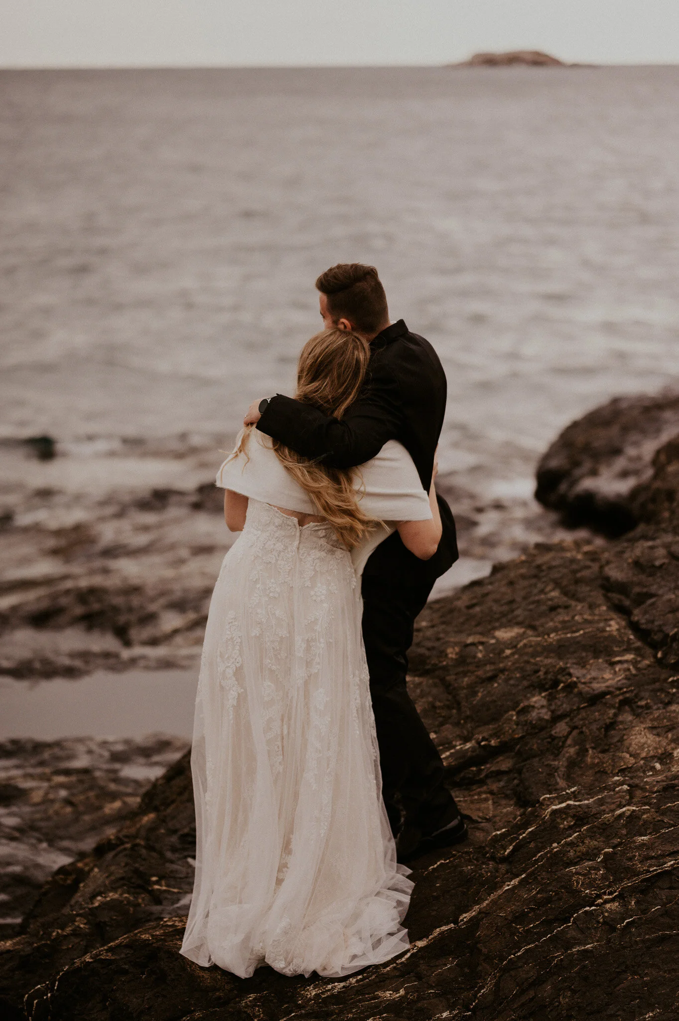 upper peninsula fall mountain elopement