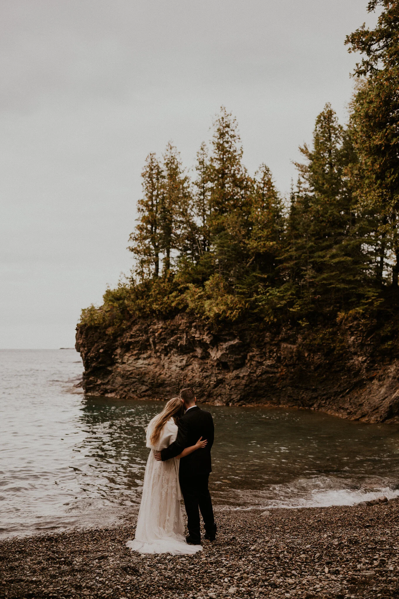 upper peninsula fall mountain elopement