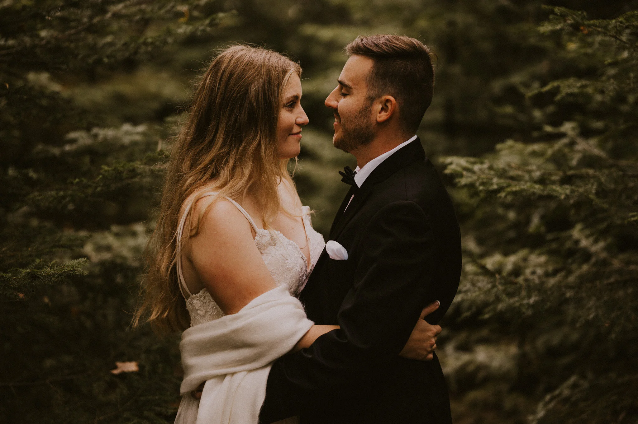 upper peninsula fall mountain elopement