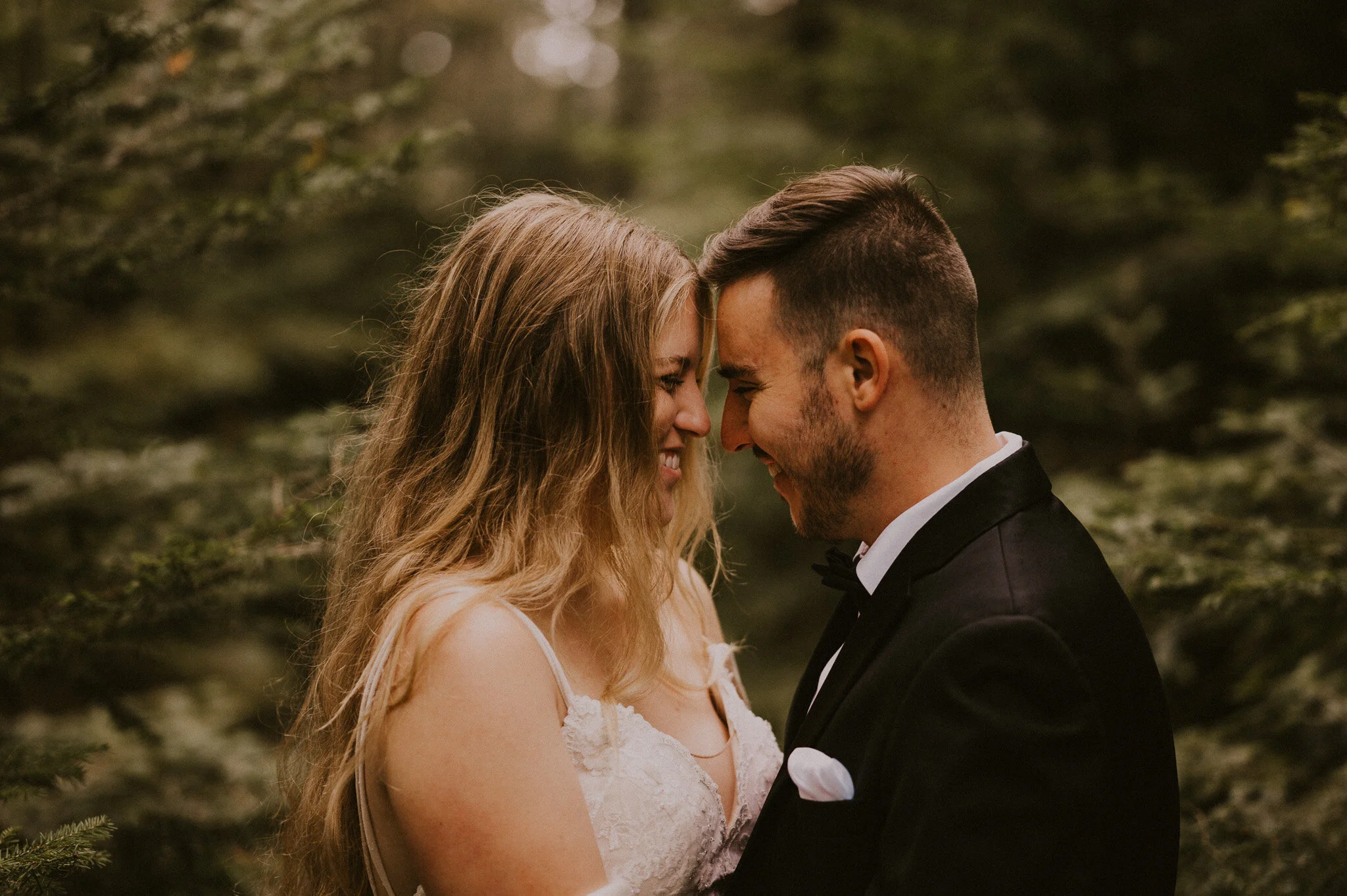 upper peninsula fall mountain elopement