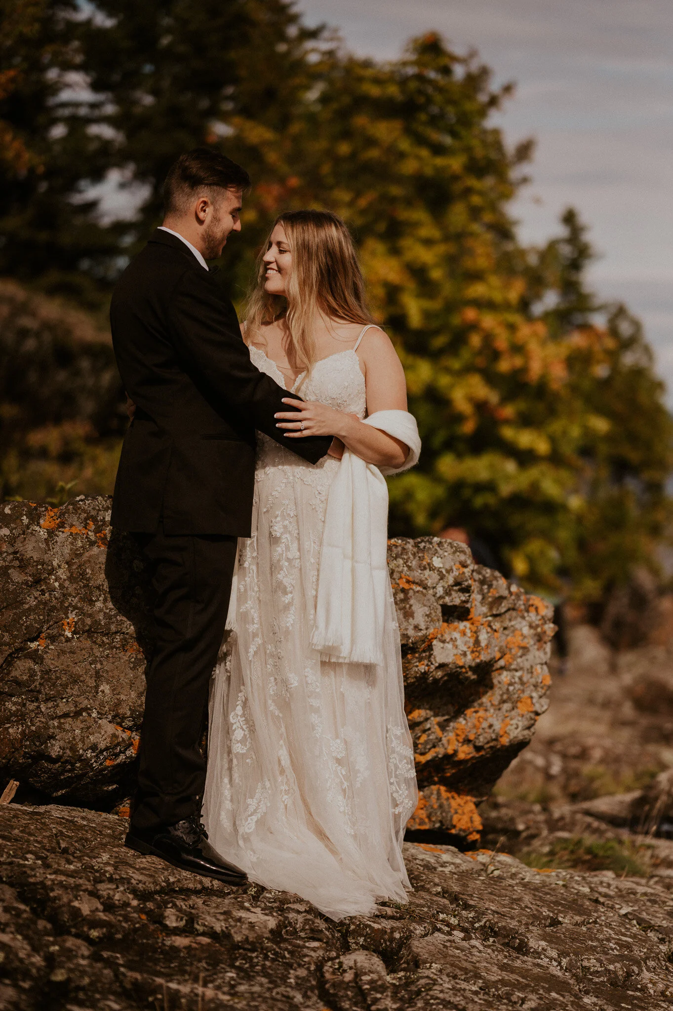 upper peninsula fall mountain elopement