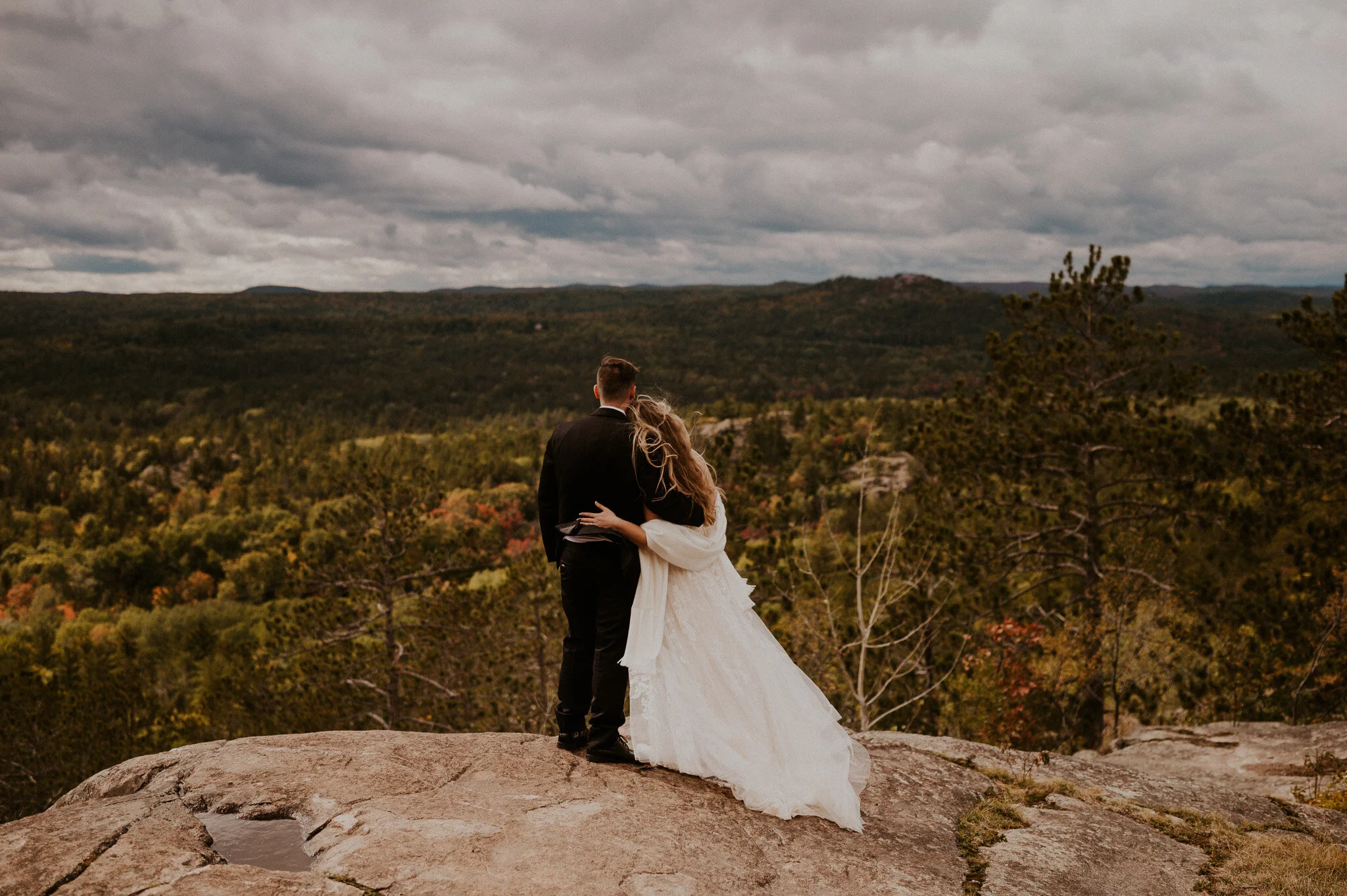 upper peninsula fall mountain elopement