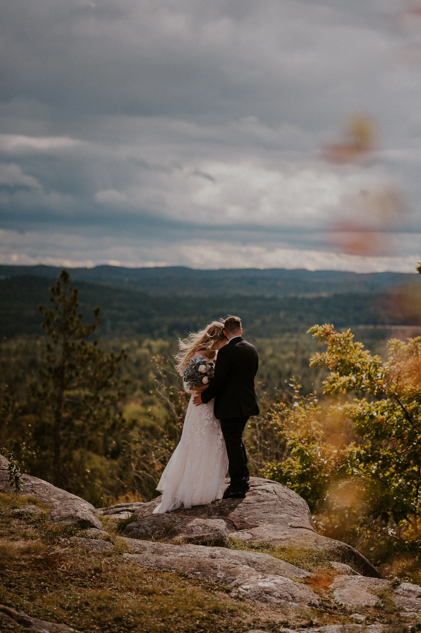 upper peninsula fall mountain elopement