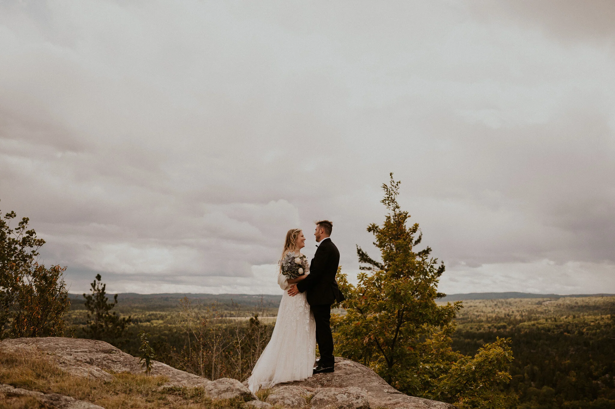 upper peninsula fall mountain elopement