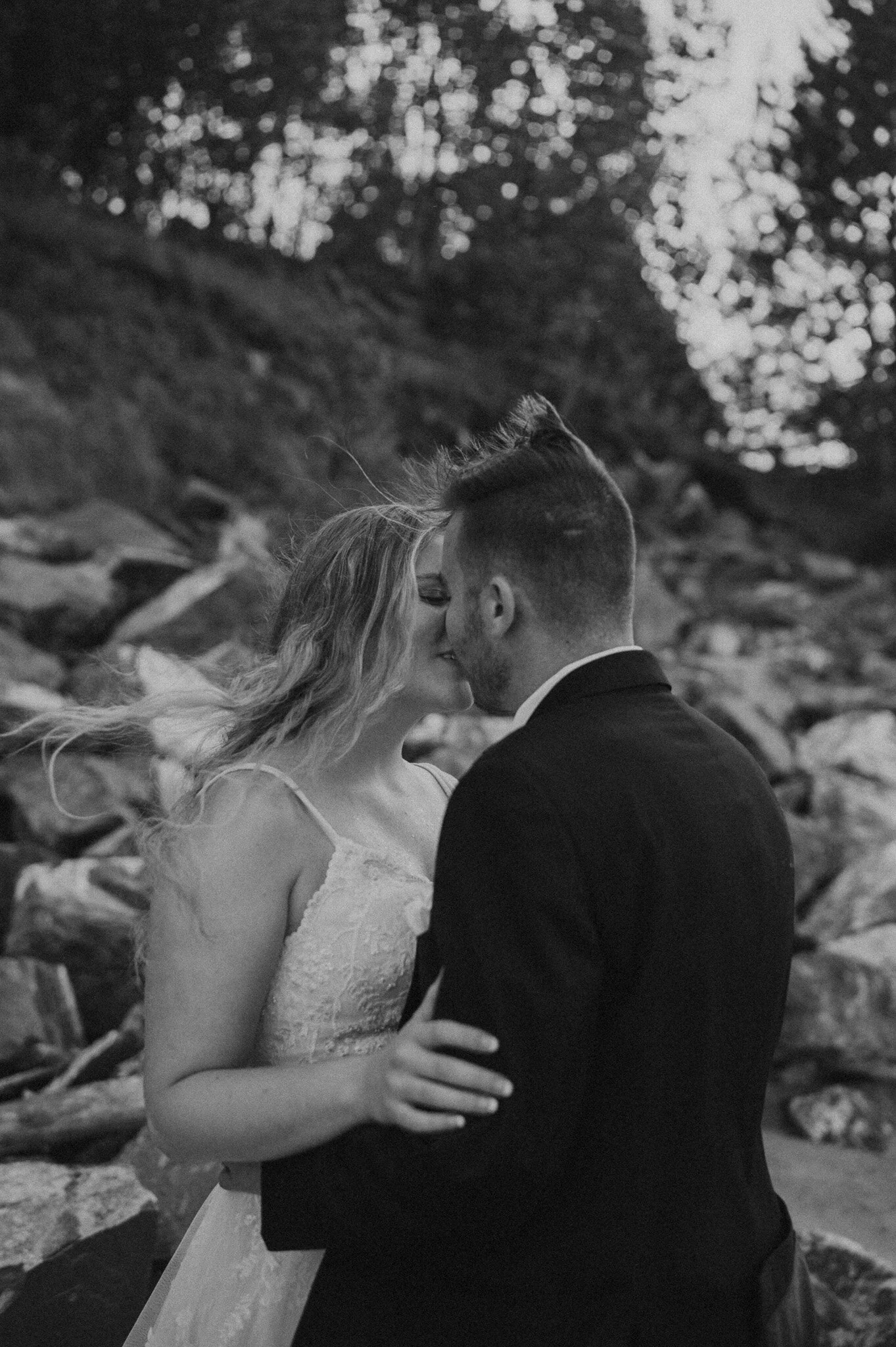 upper peninsula fall mountain elopement