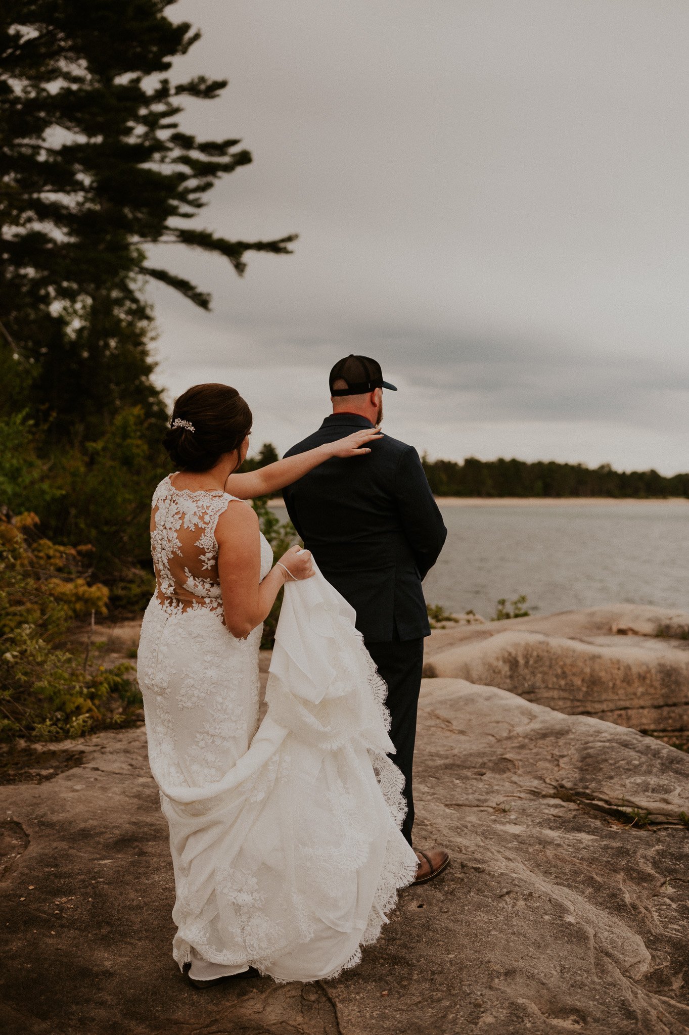 pictured rocks elopement