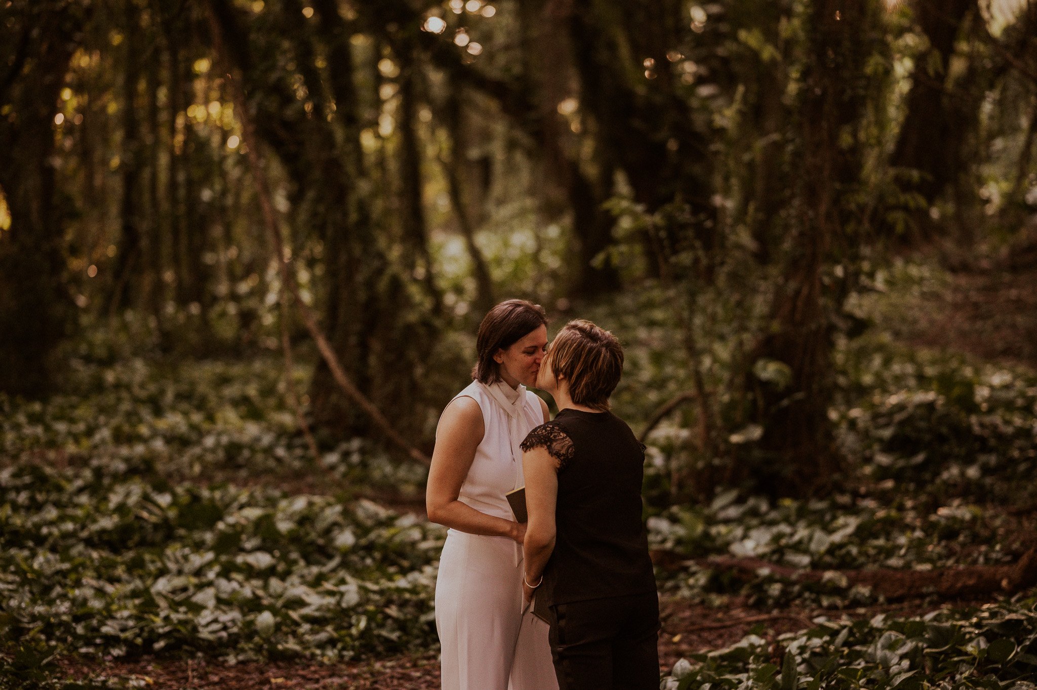 maui rainforest elopement