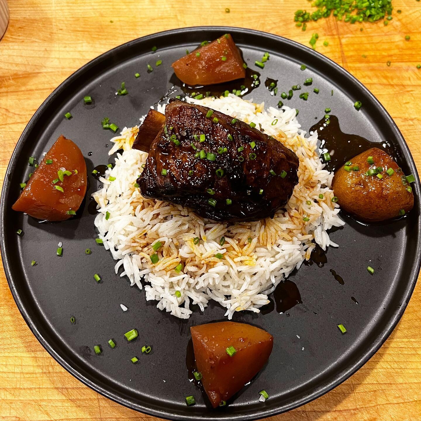 No hay chistes&hellip; Braised Short Ribs that changed my life. Served two ways. Mi amor.