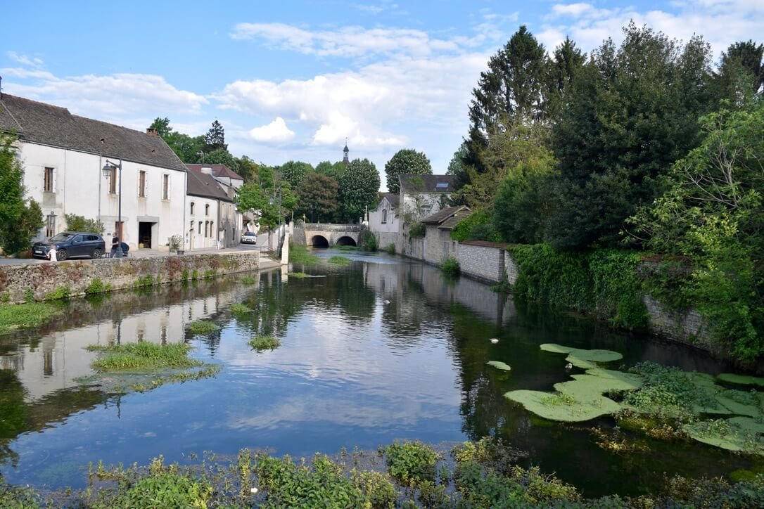 Leaving Beaune to join the bike route